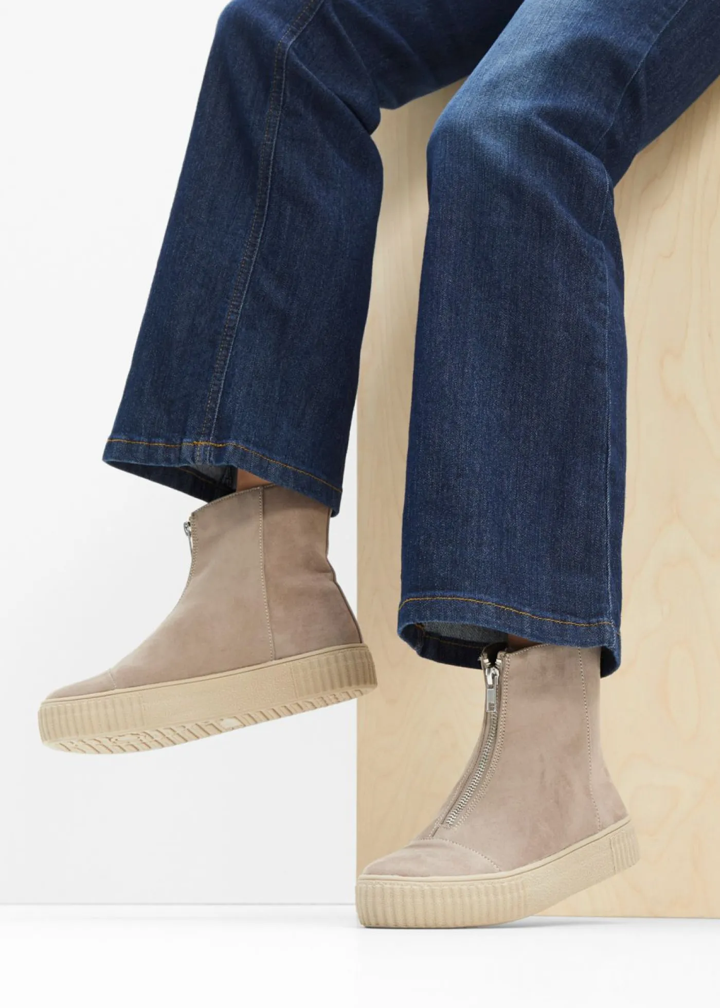 bonprix bonprix Botines De Nieve·Botines Clásicos>Botas Marrón grisáceo