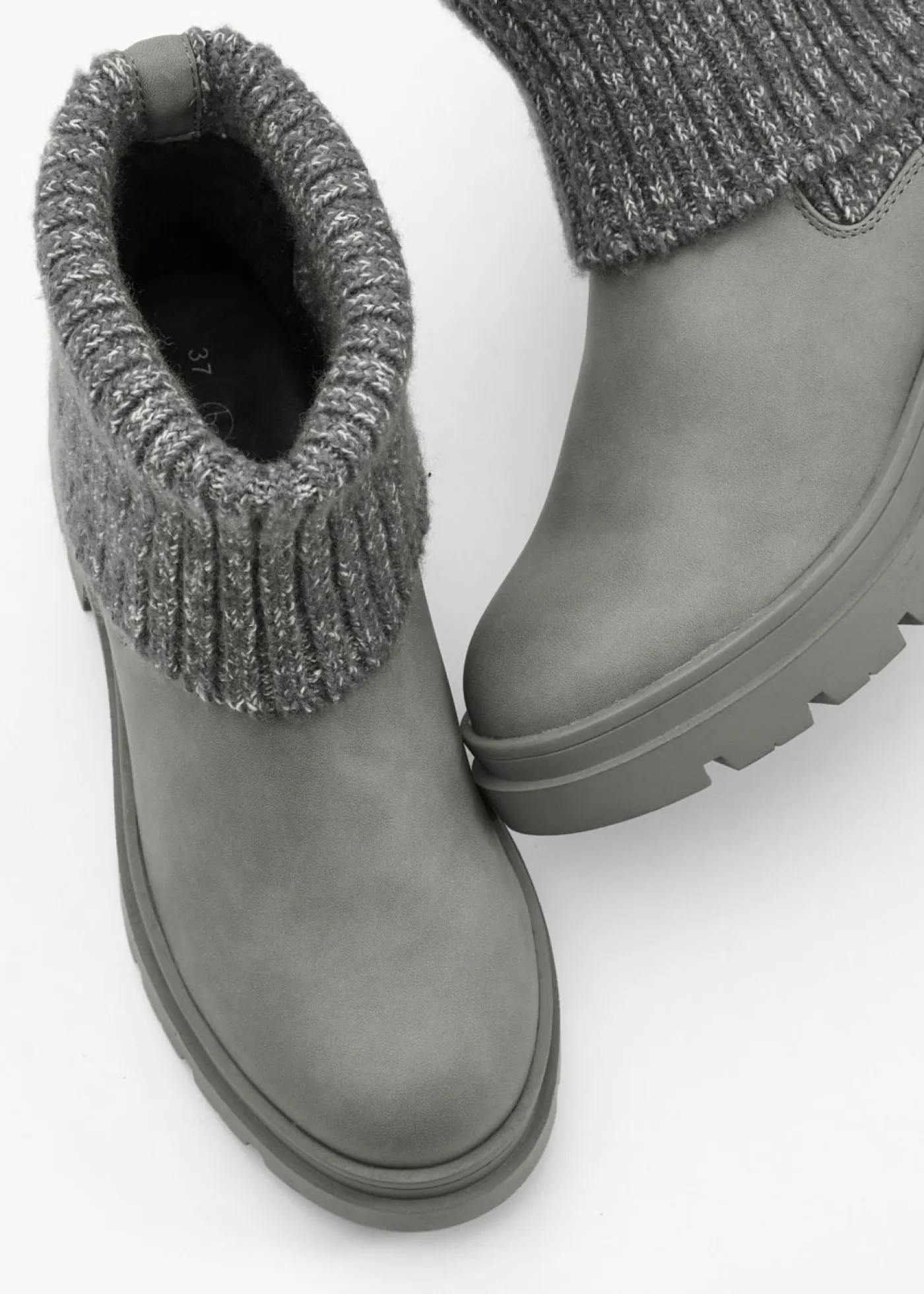 bonprix bonprix Tendencias·Zapatos Veganos|Botines De Nieve·Botines Chelsea>Botas Chelsea Gris