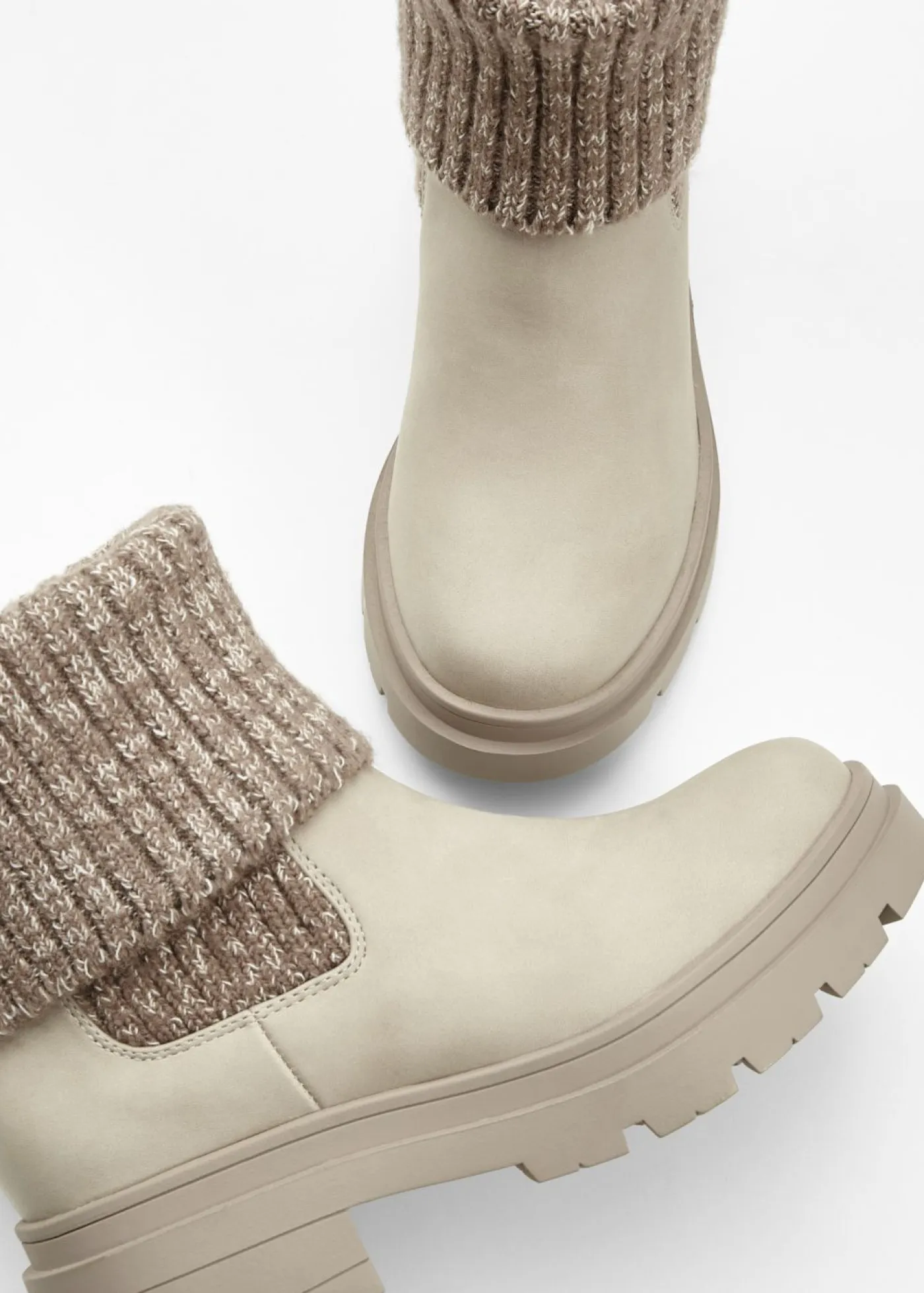 bonprix bonprix Tendencias·Zapatos Veganos|Botines De Nieve·Botines Chelsea>Botas Chelsea Beige