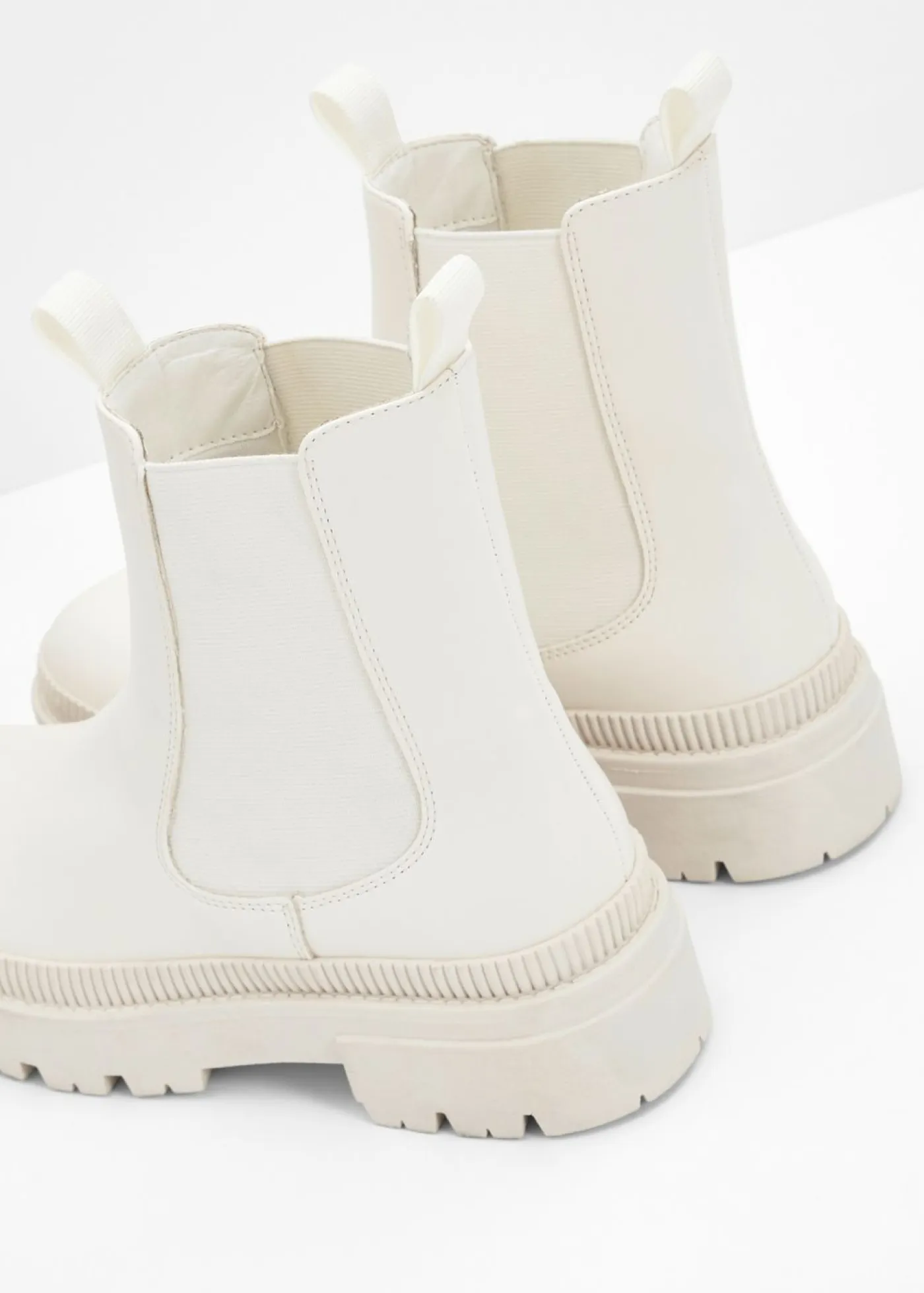 bonprix bonprix Tendencias·Zapatos Veganos|Botines De Nieve·Botines Chelsea>Botas Chelsea con suela perfilada blanco perla