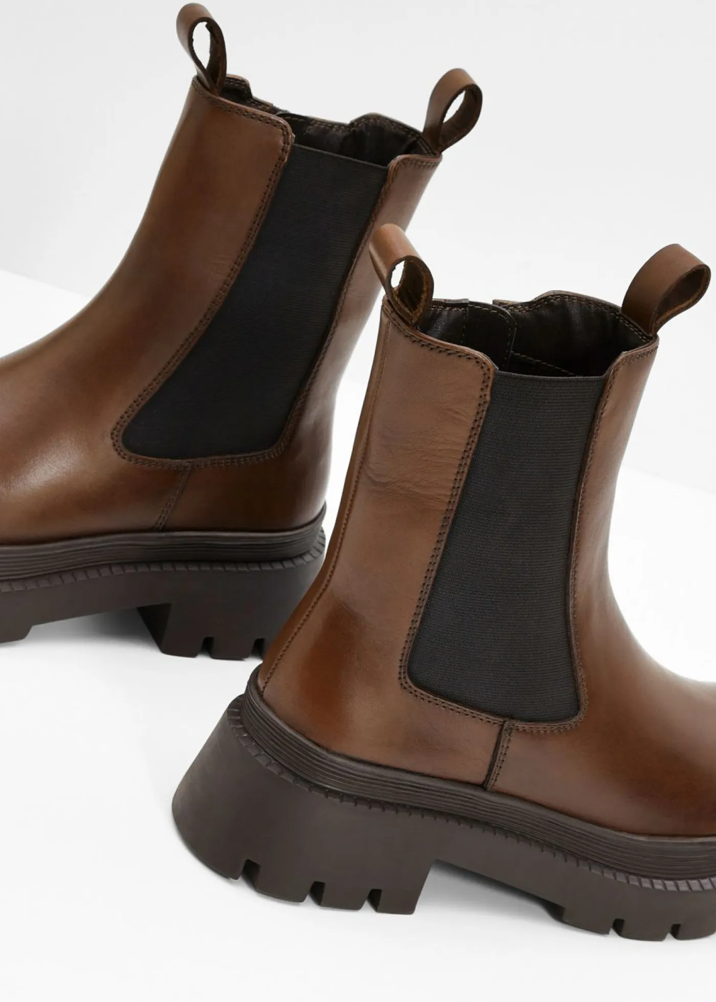 bonprix bonprix Botines De Nieve·Botines Chelsea|Botines>Botas Chelsea de cuero Marrón oscuro