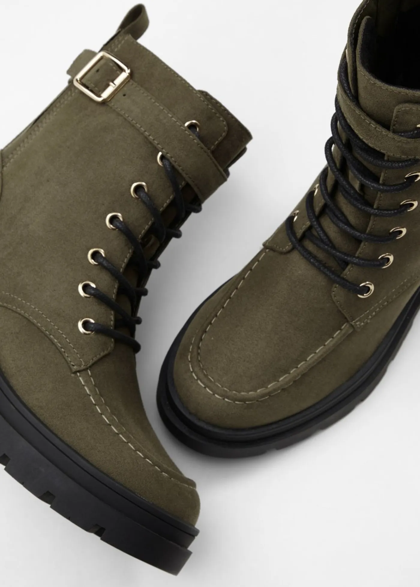 bonprix bonprix Botines De Nieve·Botas Con Cordones|Botines De Nieve·Botines Forrados>Botas con cordones y hebilla Verde oliva