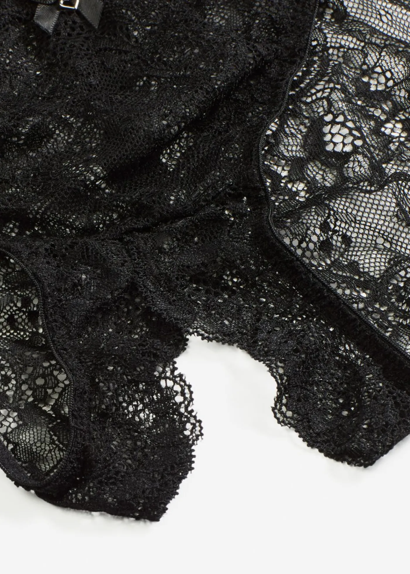 bonprix bonprix Lencería Sexy>Braga con abertura Negro