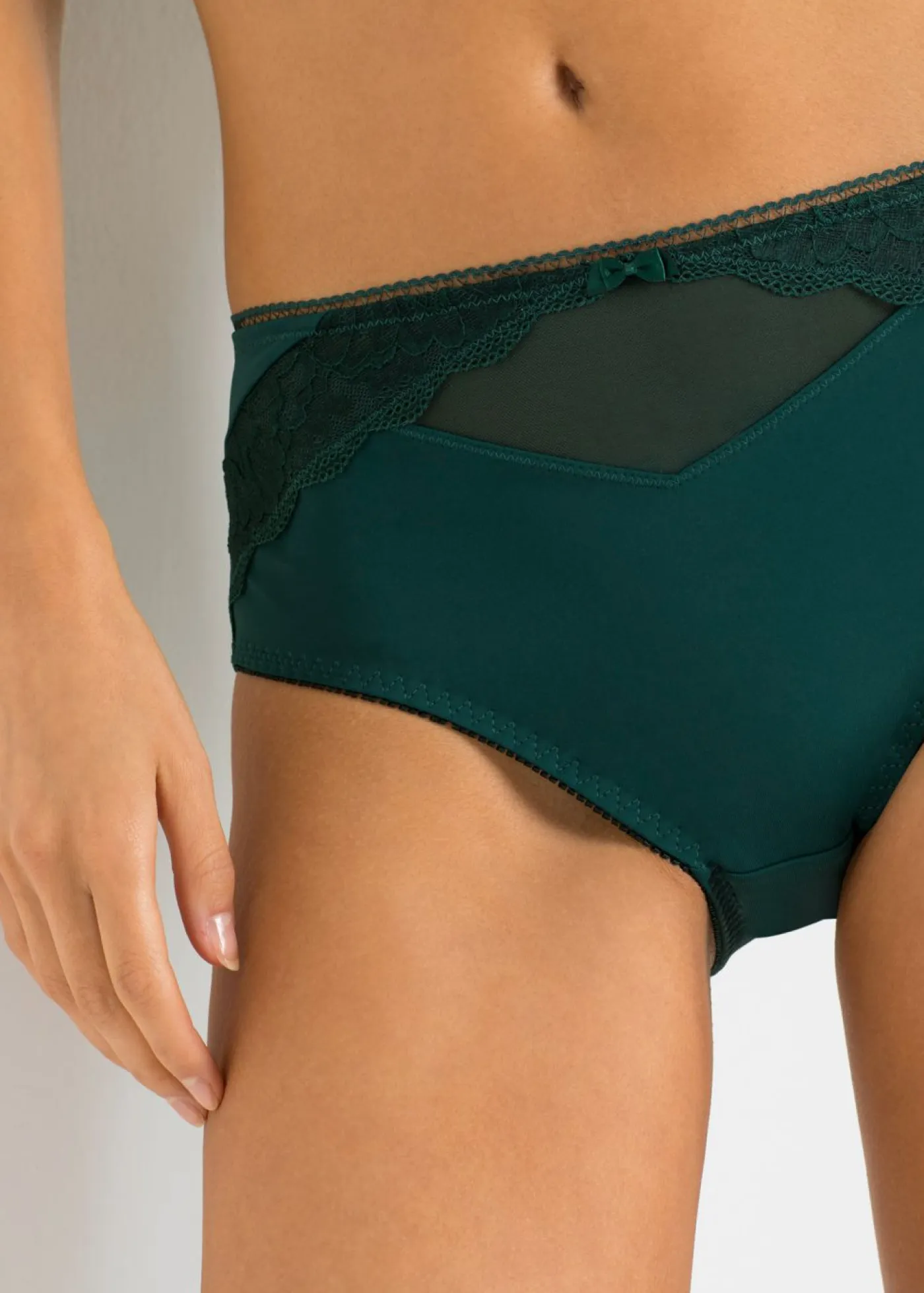 bonprix bonprix Lencería|Bragas>Braga con material reciclado Verde intenso