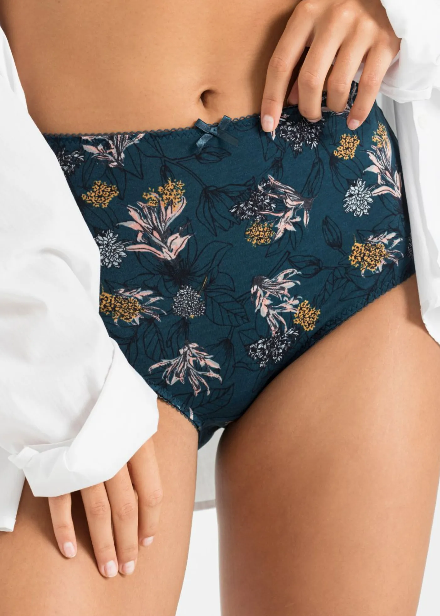 bonprix bonprix Ropa Interior De Algodón|Bragas>Braga de talle alto con algodón orgánico (4 unidades) Azul petróleo de flores + azul petróleo oscuro + azul ahumado