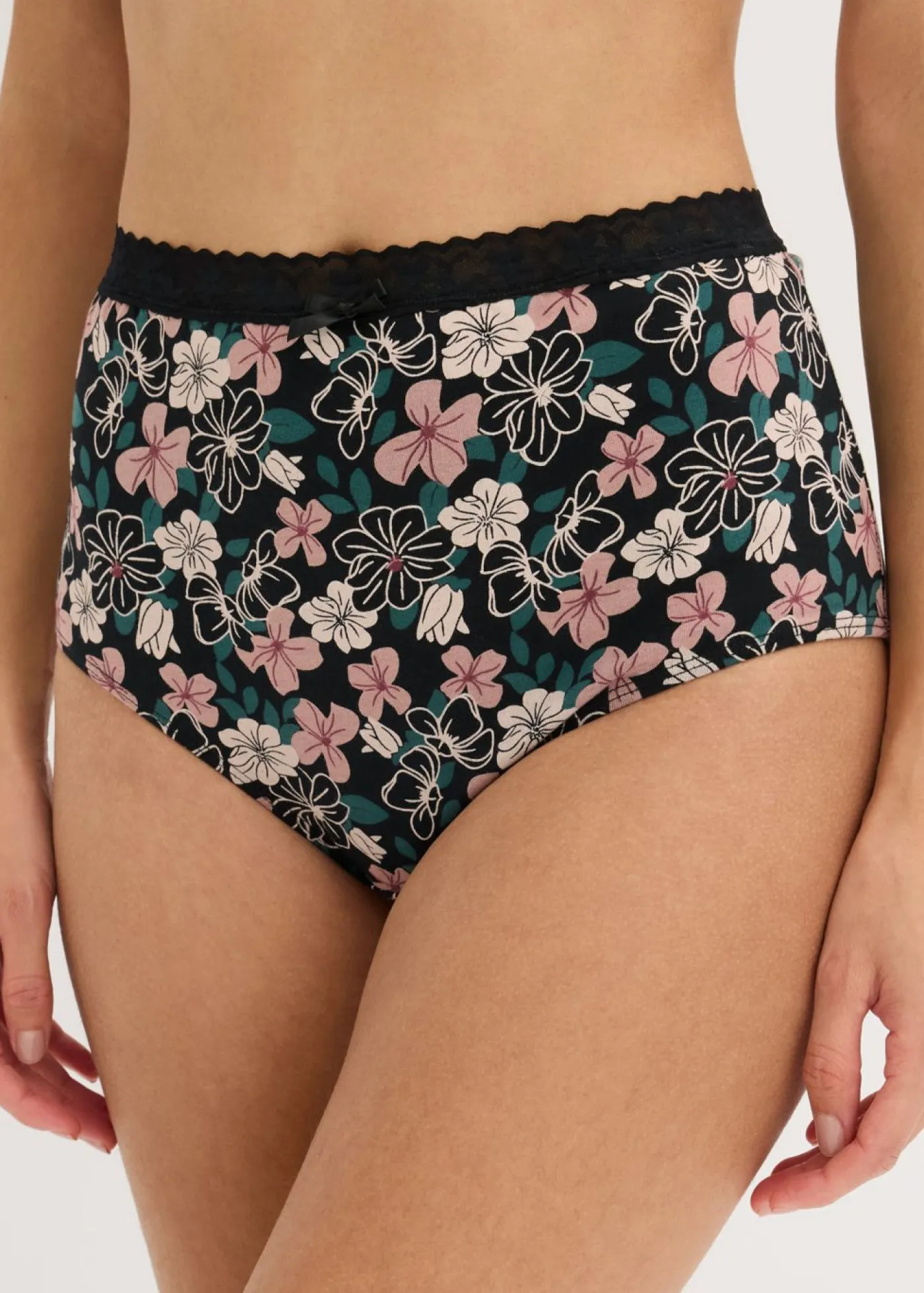 bonprix bonprix Ropa Interior De Algodón|Bragas>Braga de talle alto (4 unidades) con algodón orgánico negro-rosa palo-verde intenso-rojo azalea