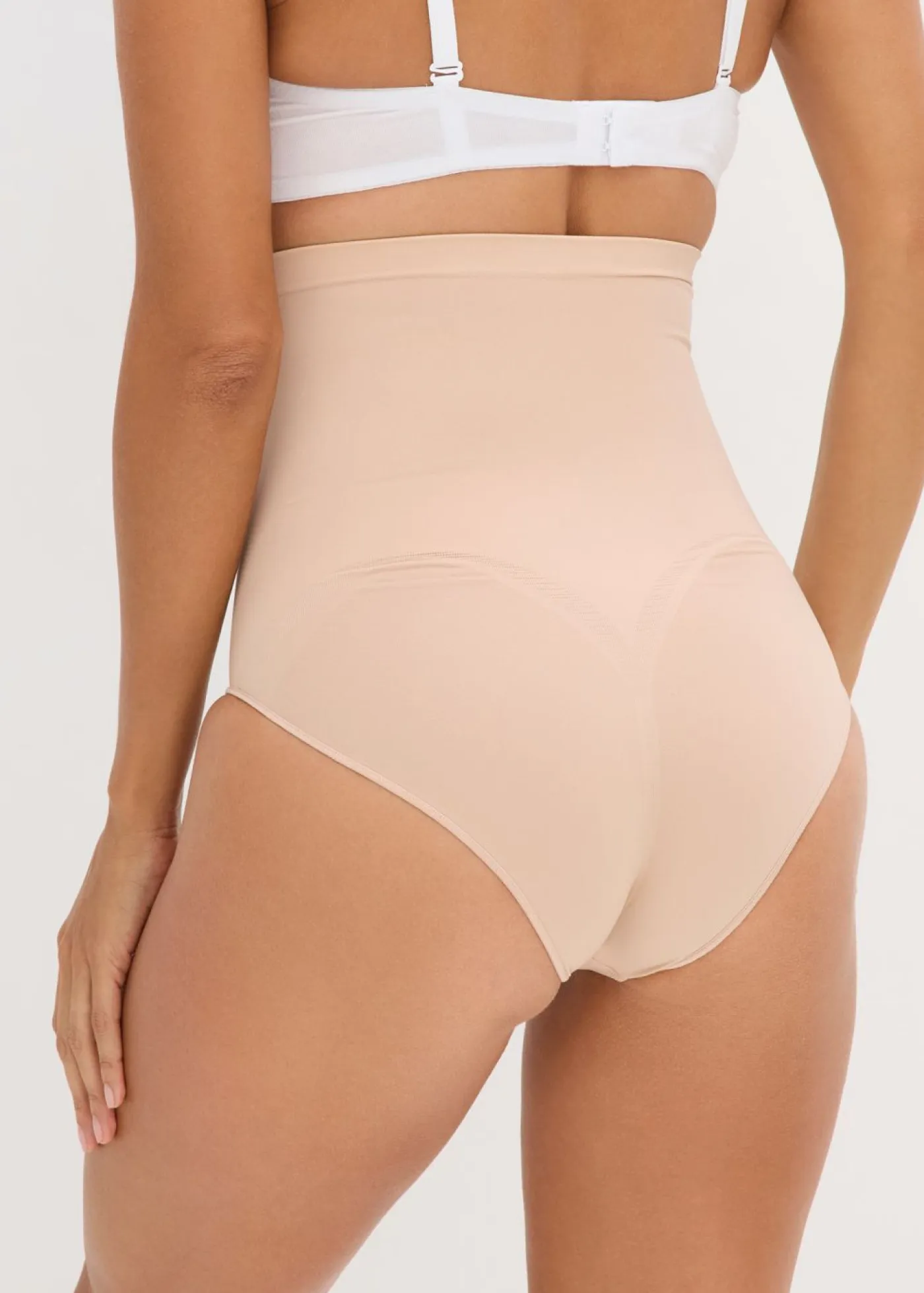 bonprix bonprix Sin Costuras|Ropa Interior Moldeadora>Braguita moldeadora de talle alto sin costuras con efecto moldeador medio Beige mate