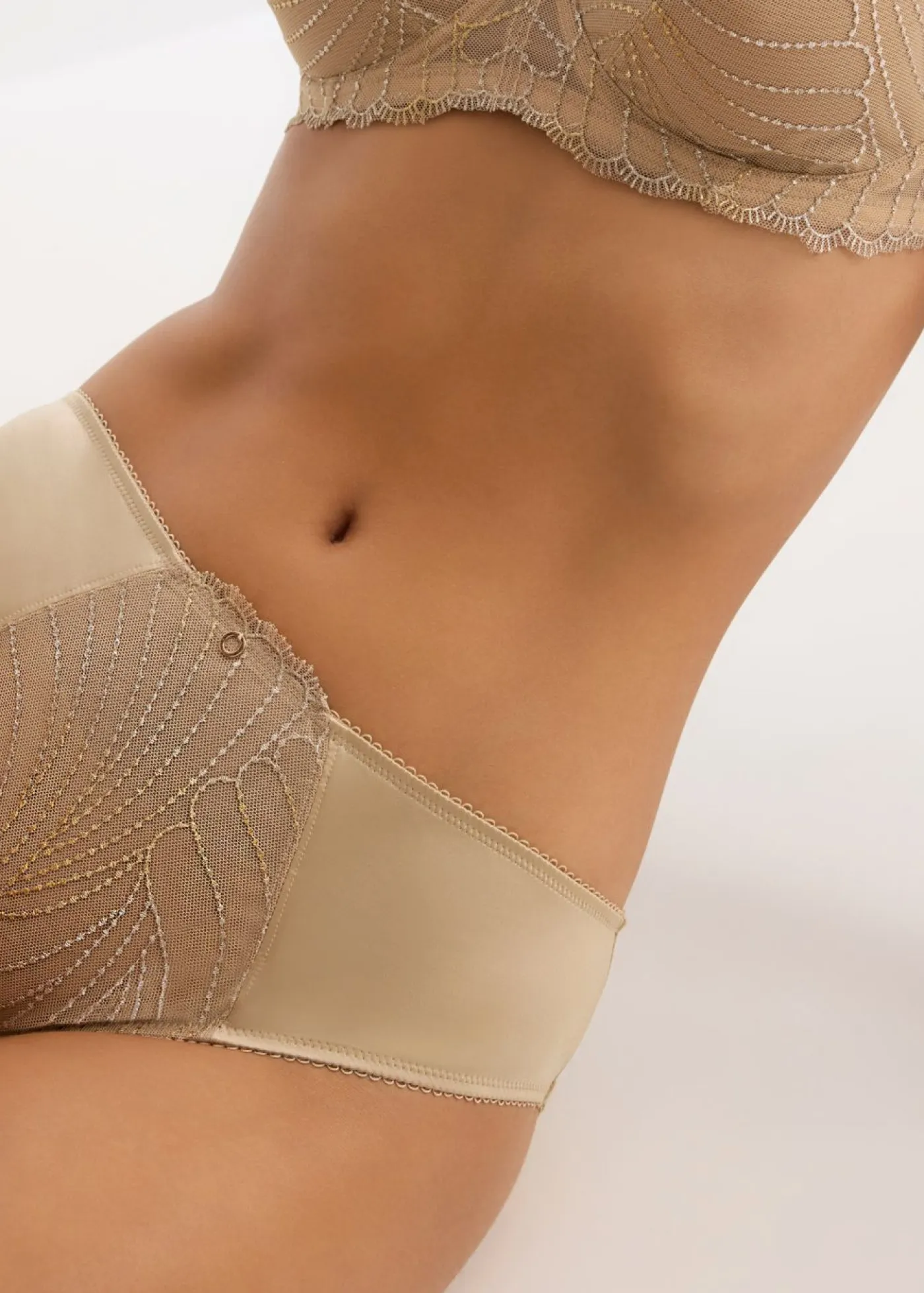 bonprix bonprix Bragas>Braguitas con bordado brillante Beige pardo