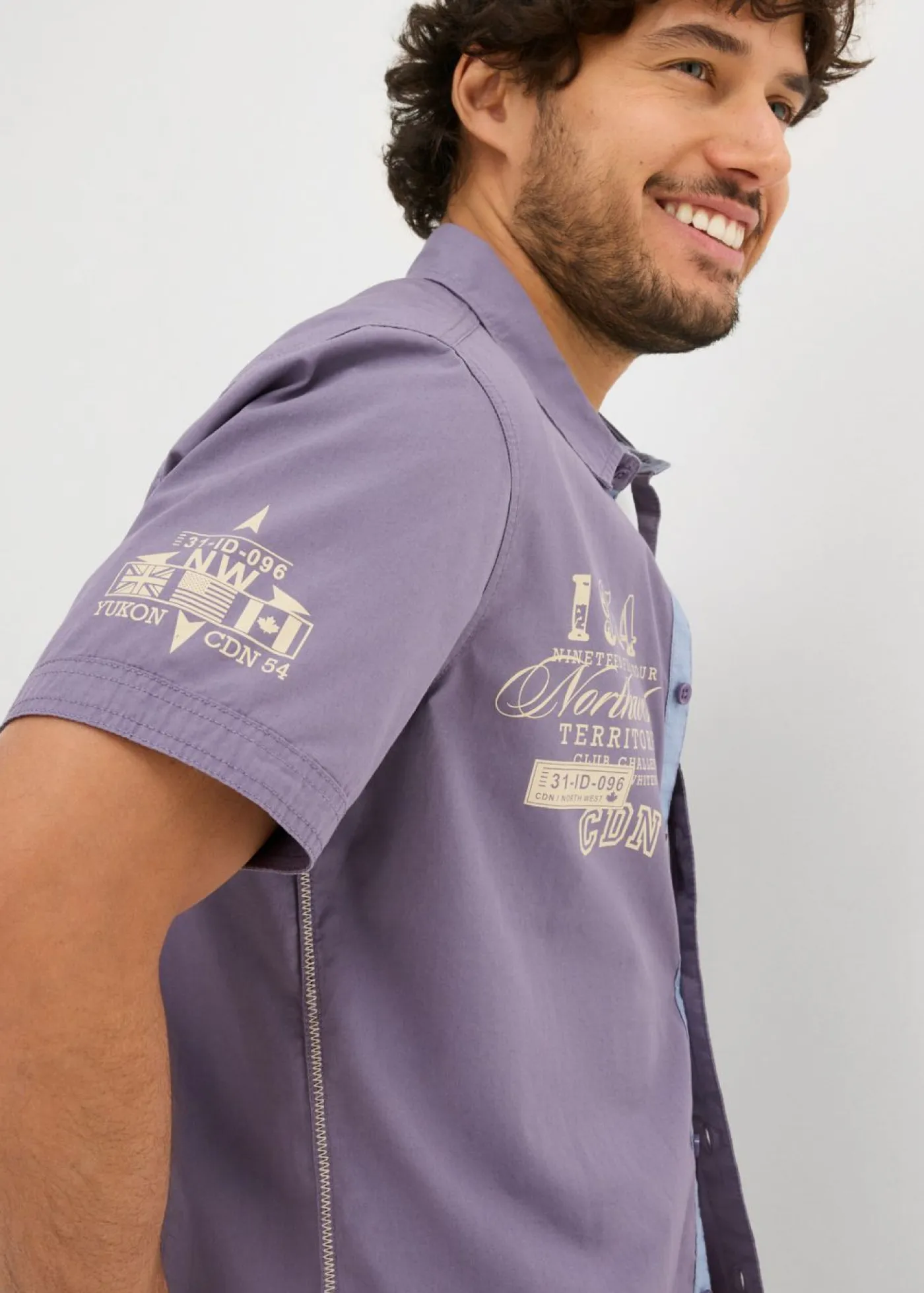 bonprix bonprix Camisas>Camisa de manga corta, slim fit morado ahumado/arena claro