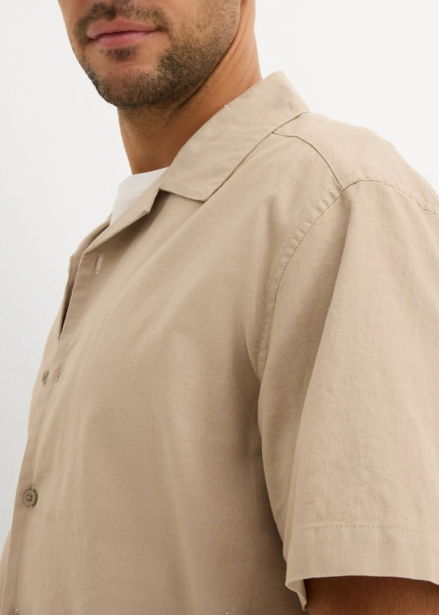 Hombre bonprix bonprix Camisa de manga corta y corte holgado con lino