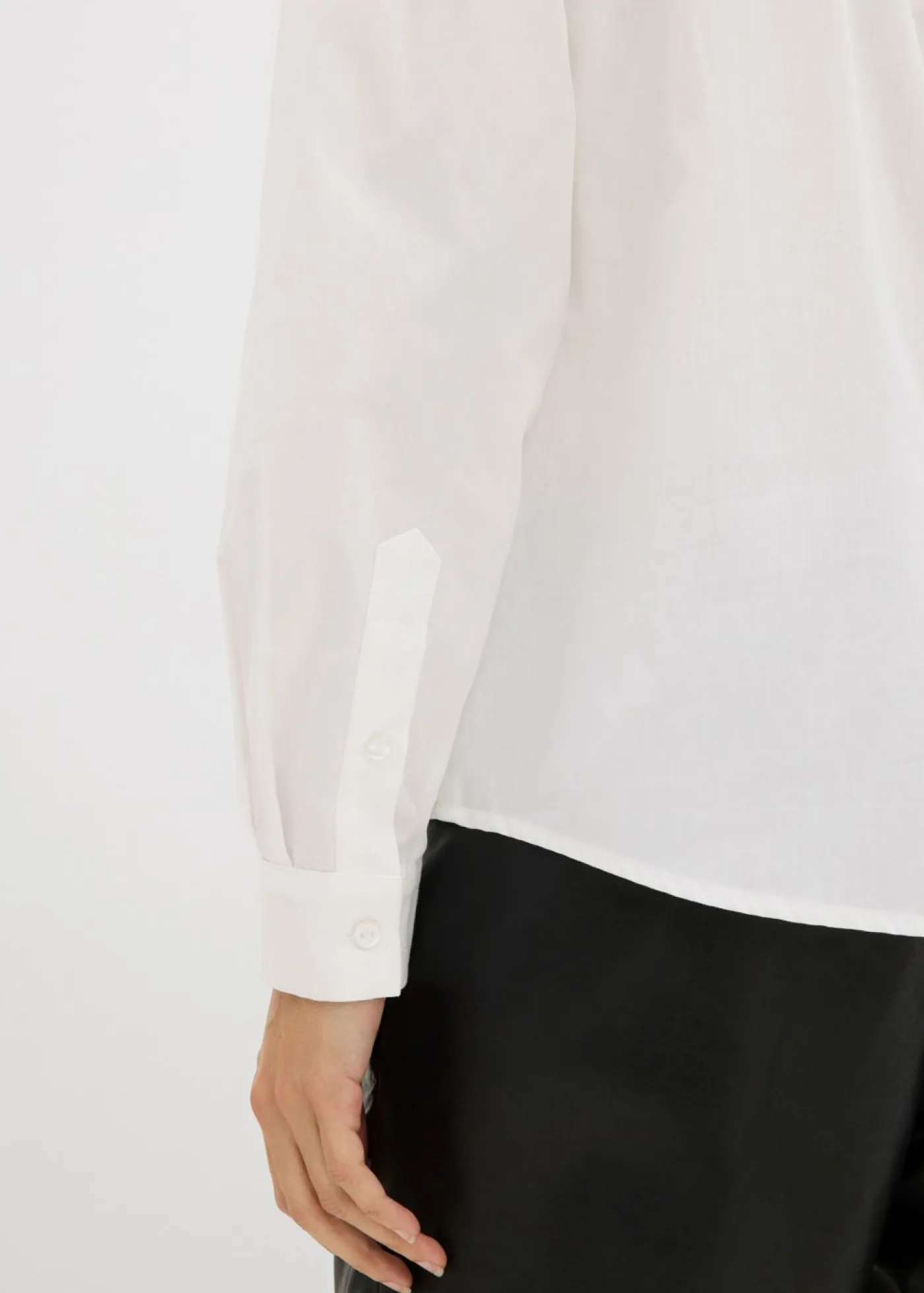 bonprix bonprix Camisas Y Blusas>Camisa oversize con bolsillo en contraste estampado leo blanco