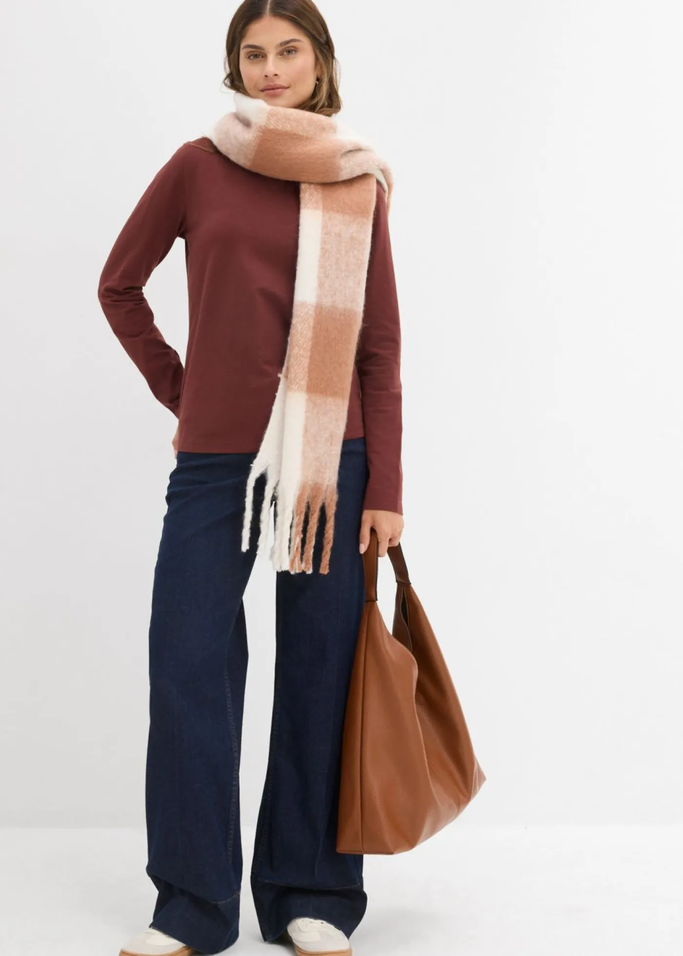 bonprix bonprix Básicos|Camisetas>Camiseta ajustada de manga larga Marrón café