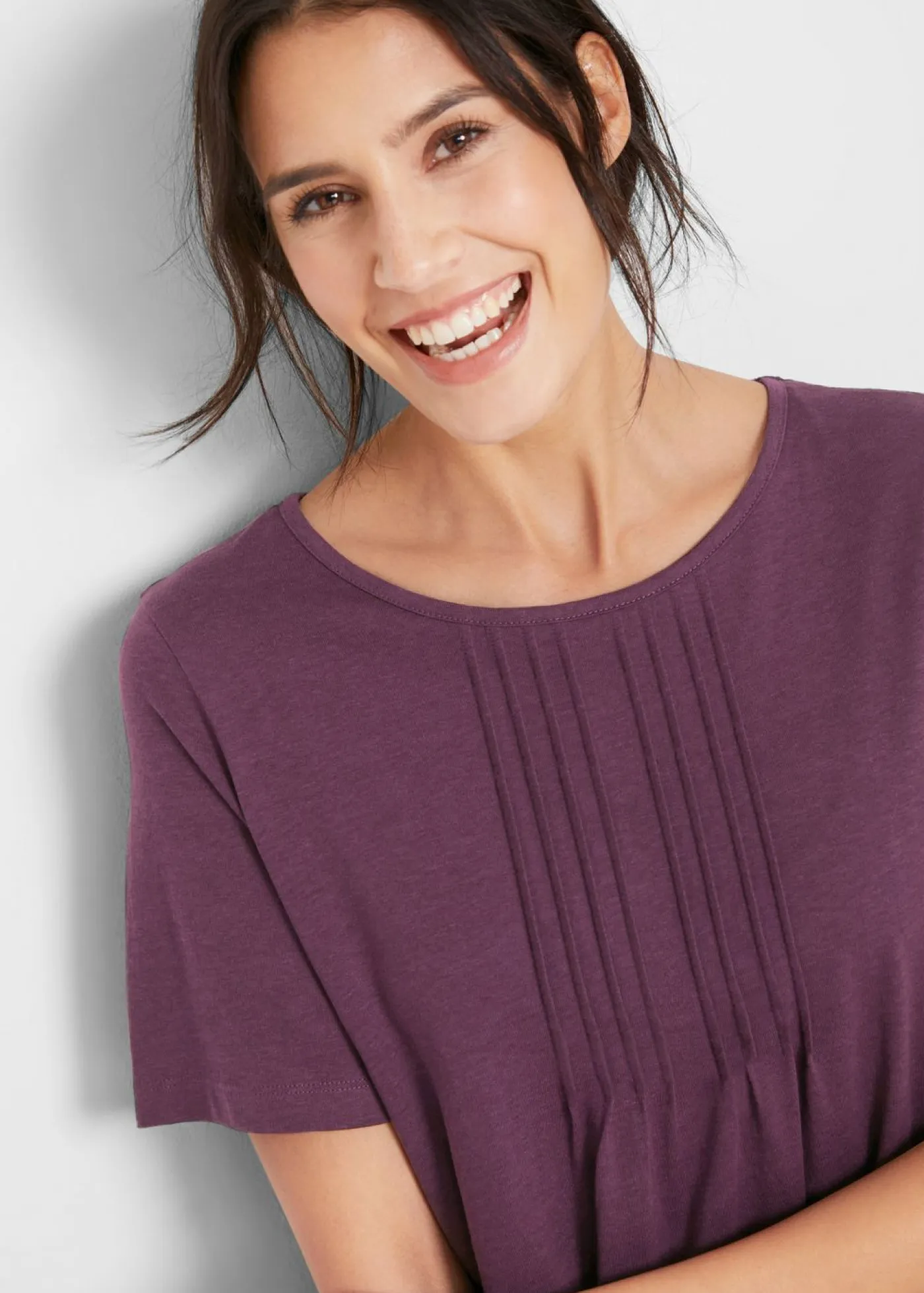 bonprix bonprix Camisetas>Camiseta con corte en A y manga corta Baya de saúco