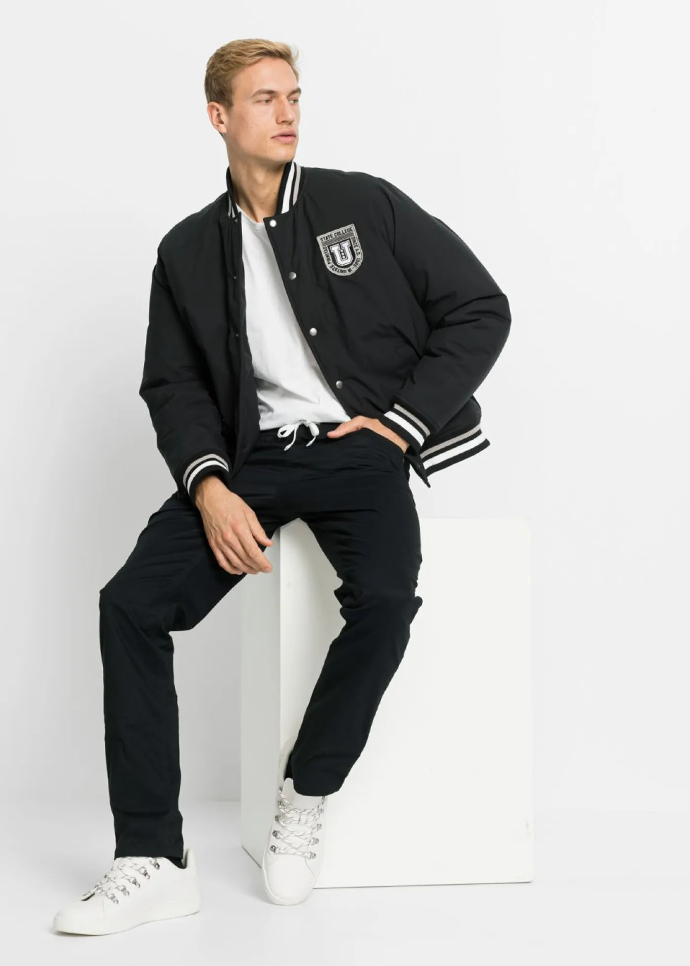 bonprix bonprix Básicos En Rebajas|Camisetas Y Polos>Camiseta con escote en V (5 unidades) Blanco + gris jaspeado + verde oliva oscuro + azul marino + negro