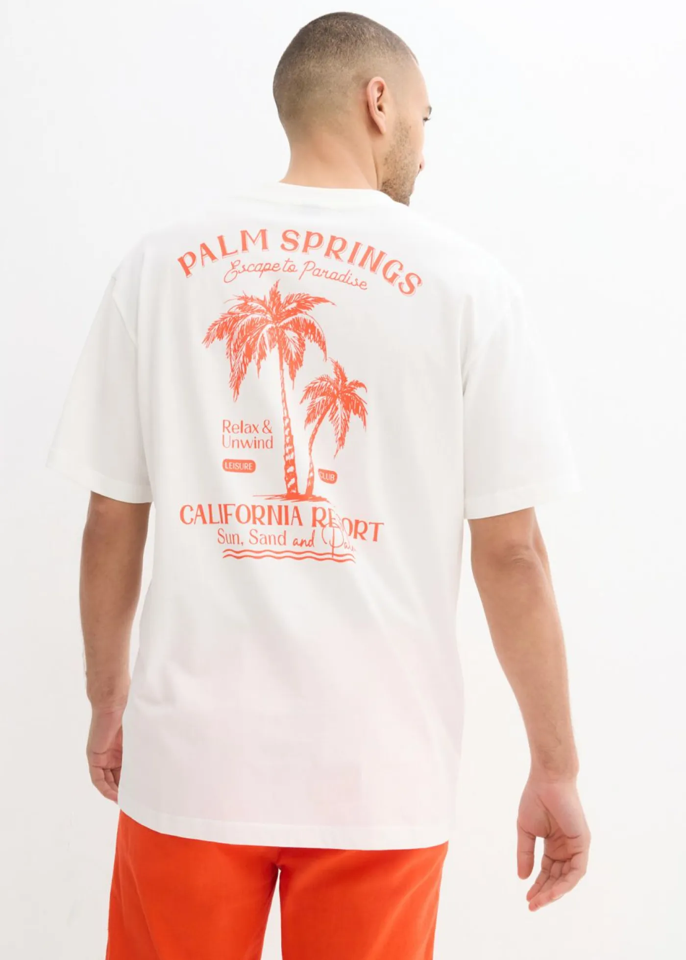 Hombre bonprix bonprix Camiseta con estampado en la parte posterior y corte holgado