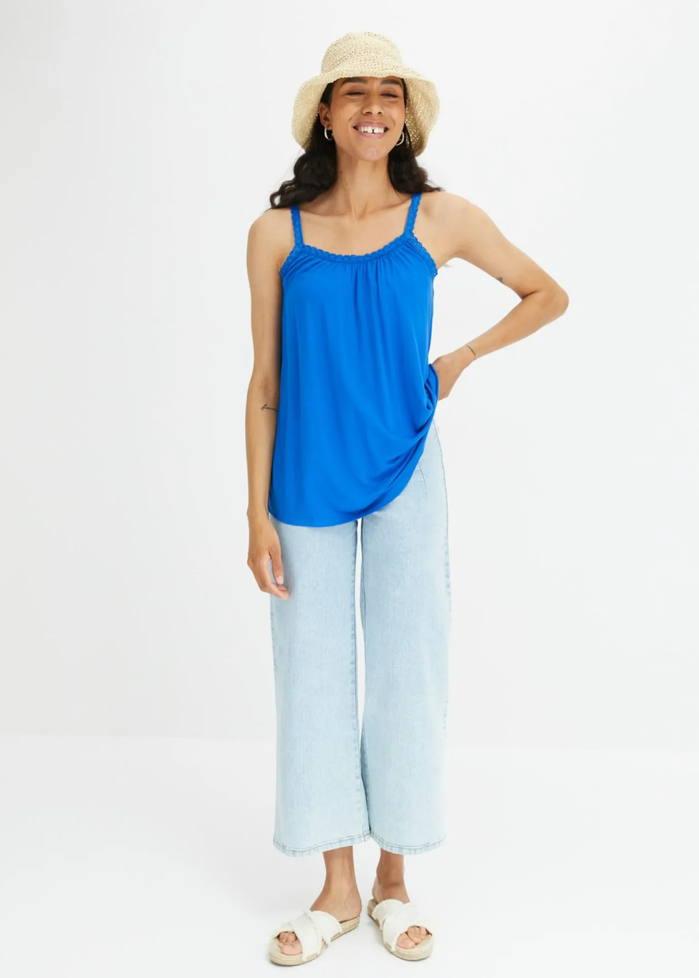 bonprix bonprix Camisetas>Camiseta con ribete de encaje Azul ártico