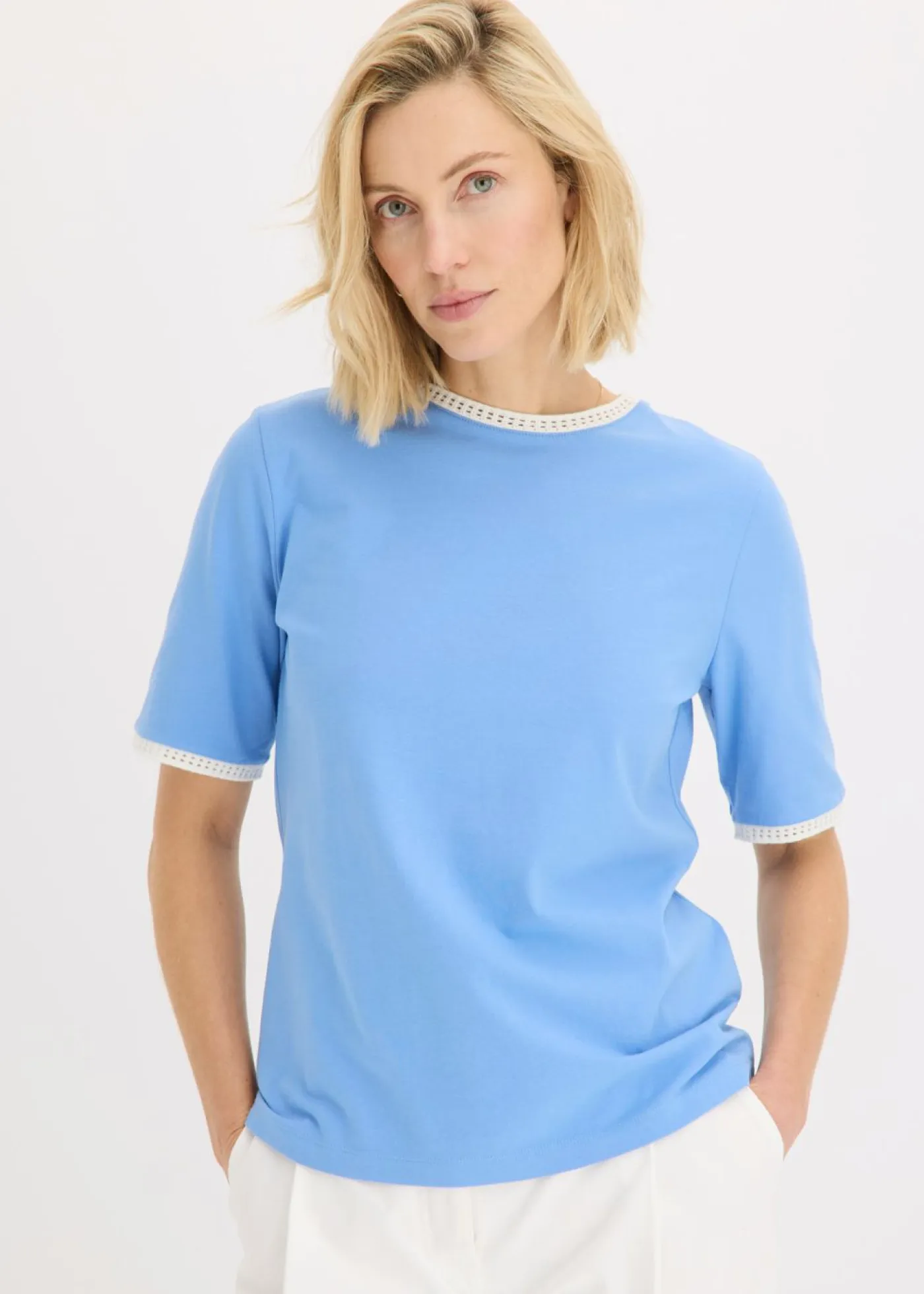 bonprix bonprix Camisetas|Novedades>Camiseta con ribete de encaje azul provenzal-blanco lana