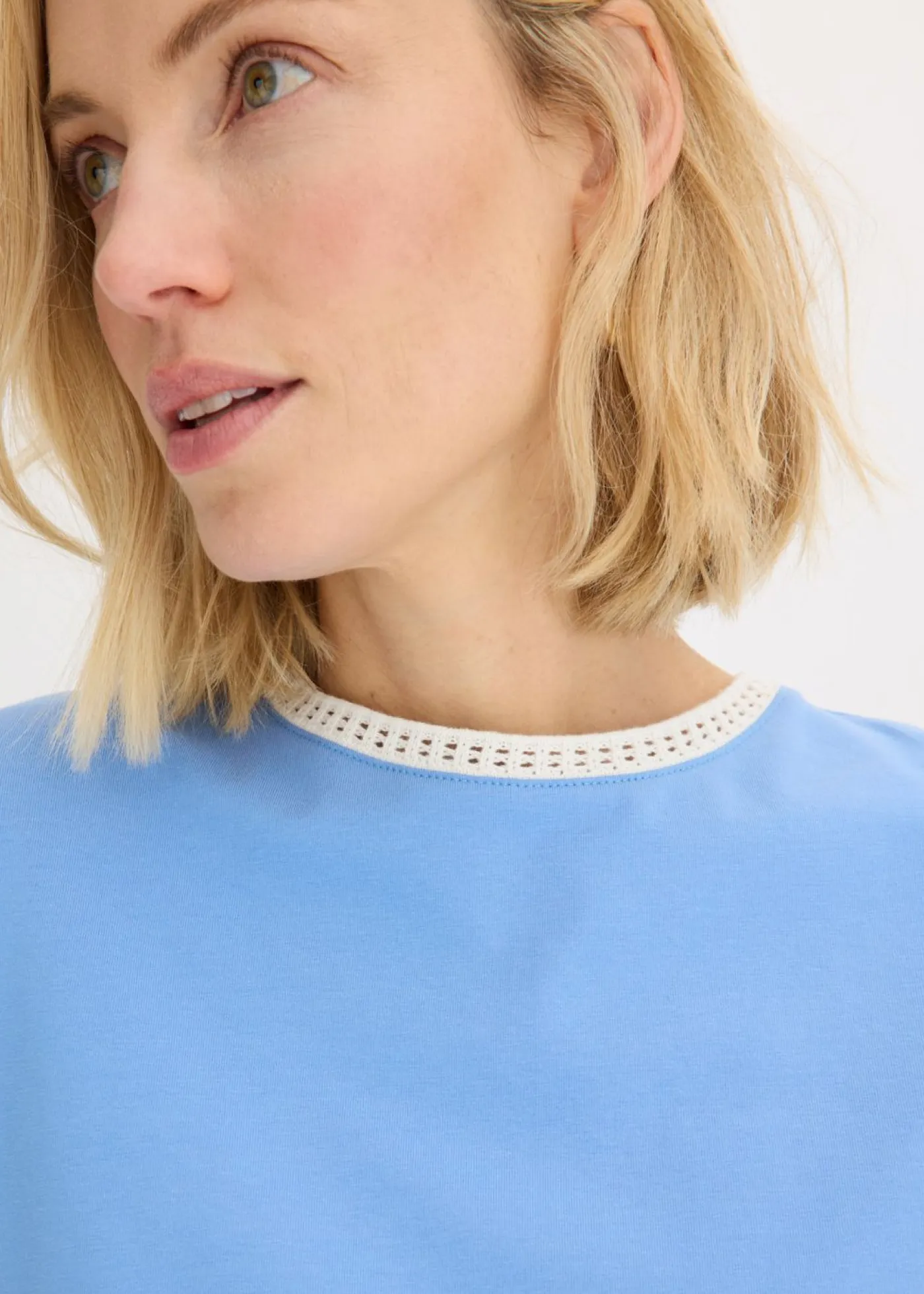 bonprix bonprix Camisetas|Novedades>Camiseta con ribete de encaje azul provenzal-blanco lana