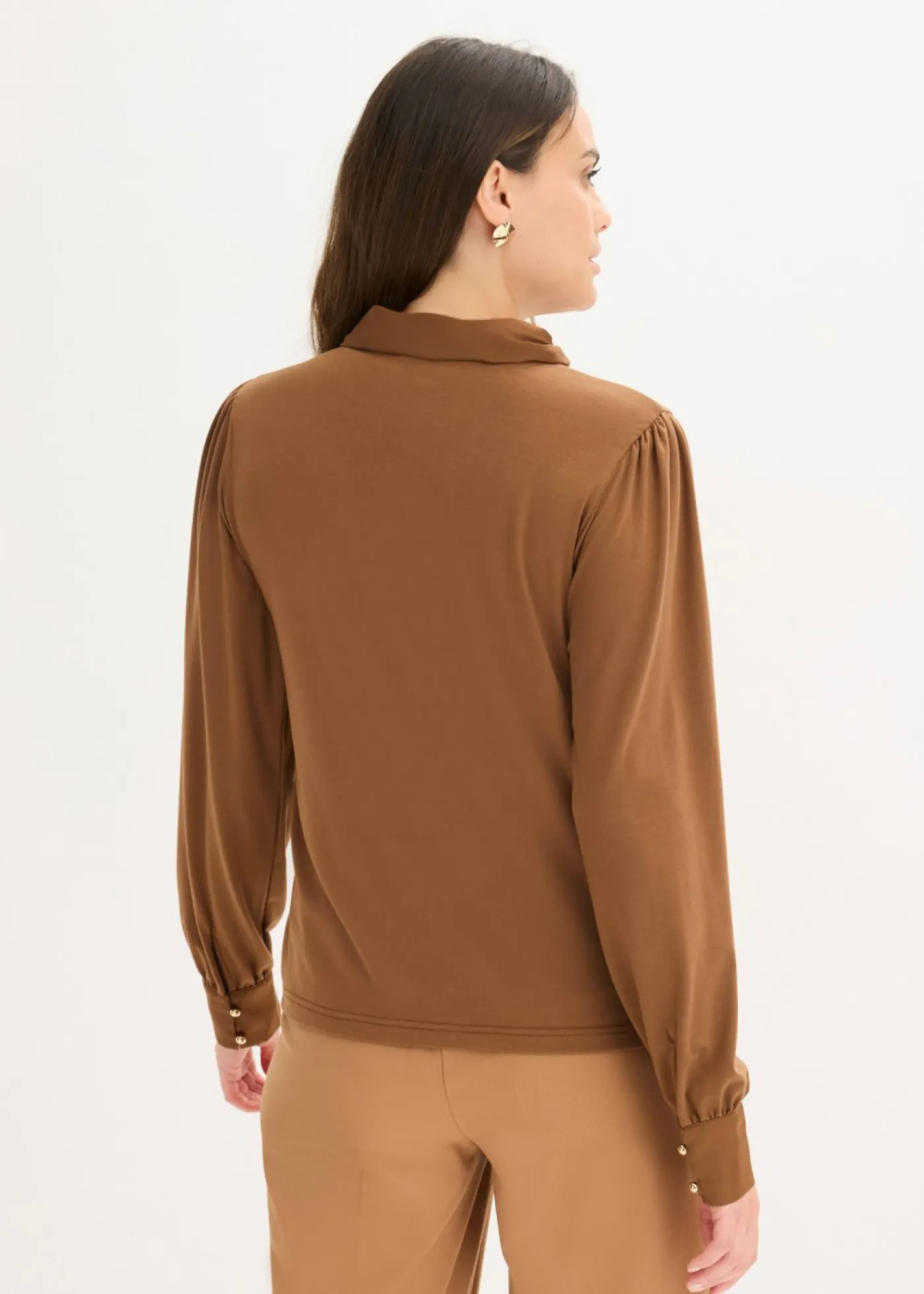 bonprix bonprix Camisetas>Camiseta con viscosa y lazo de satén marrón pimienta