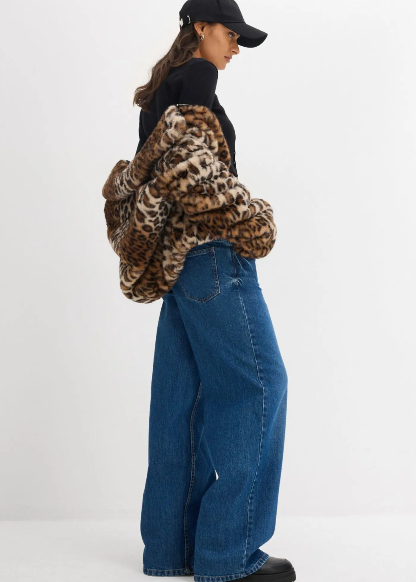 bonprix bonprix Camisetas>Camiseta corta de canalé Negro