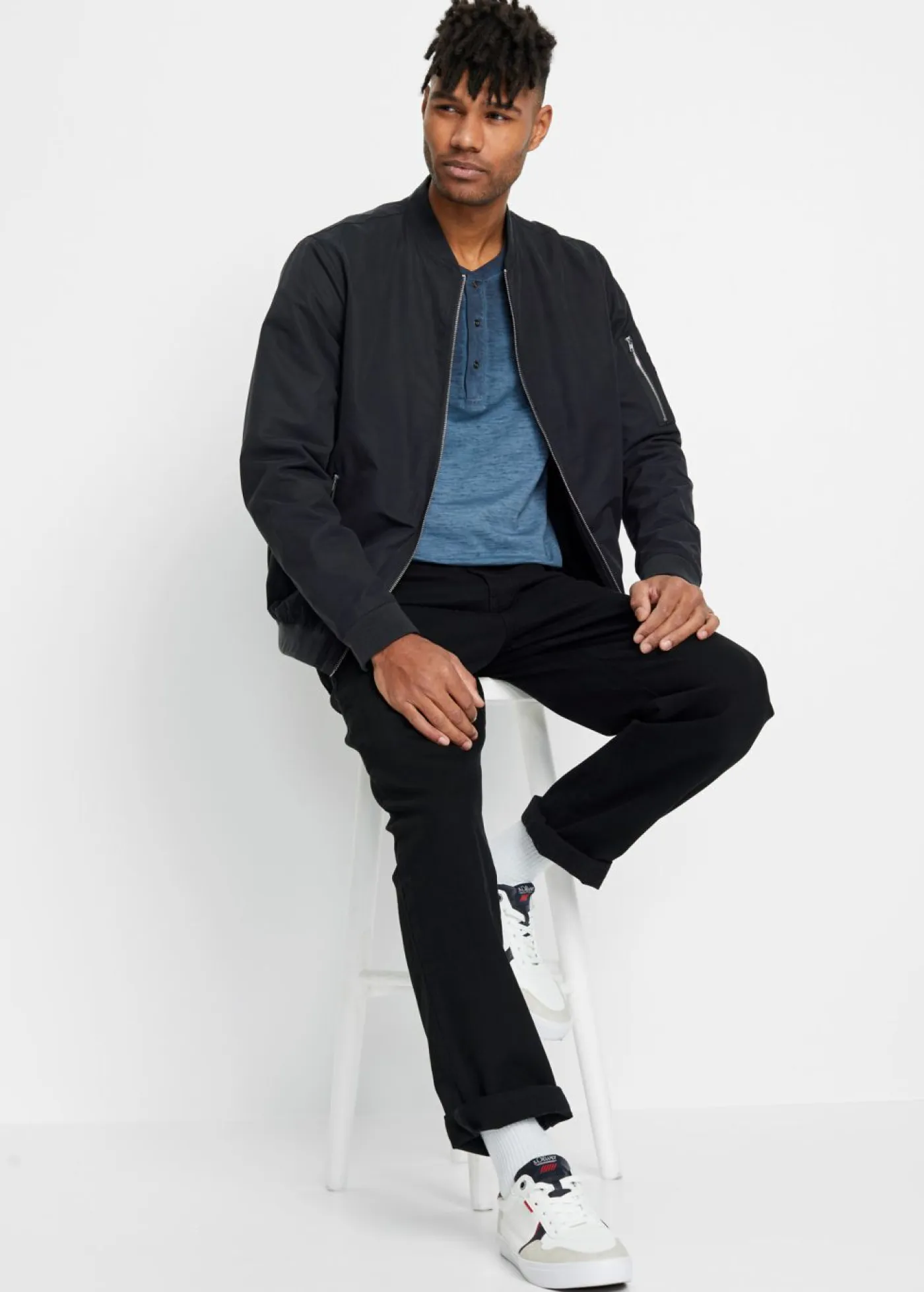 Hombre bonprix bonprix Camiseta de algodón orgánico con manga larga, cuello henley y aspecto desgastado