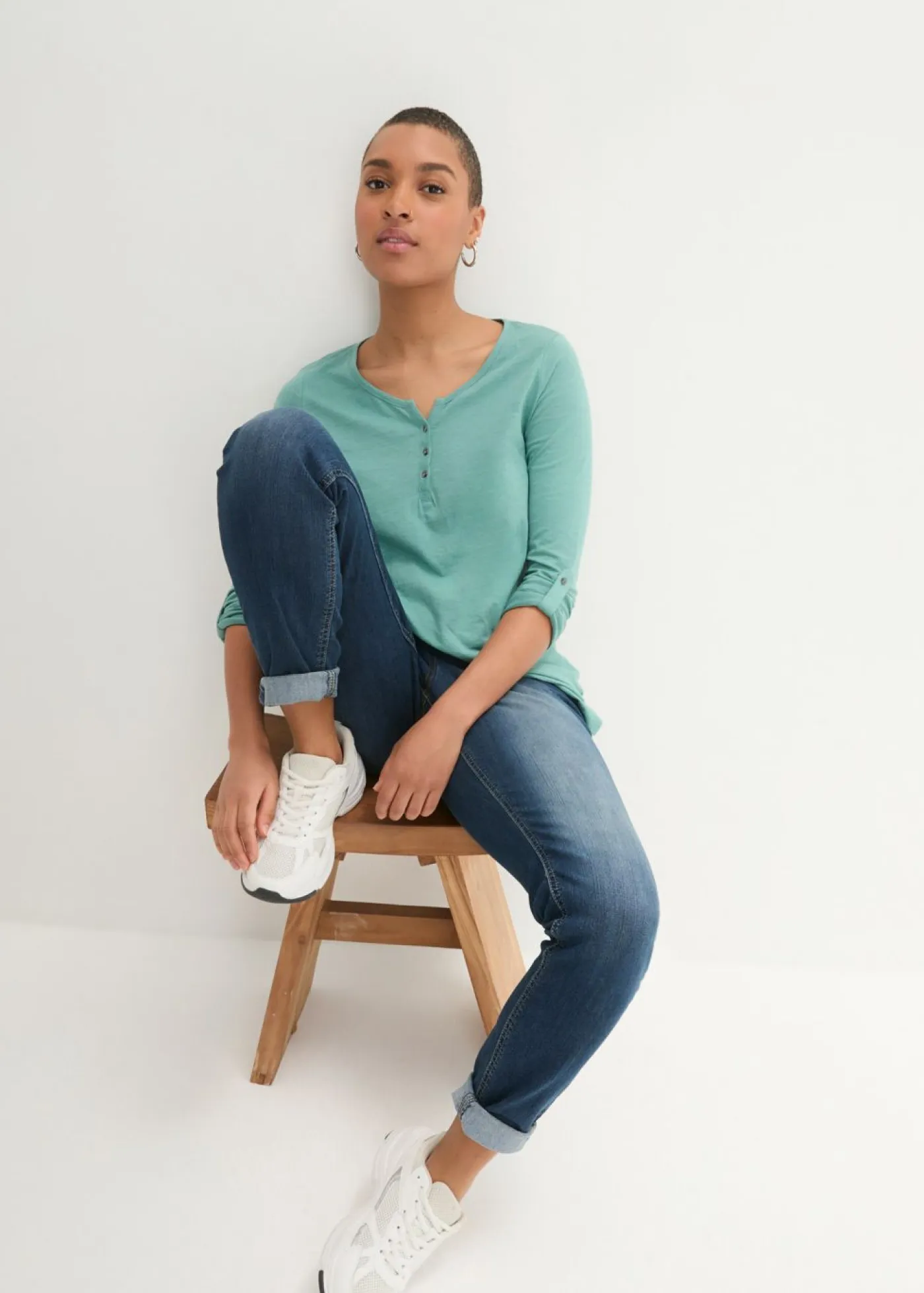 bonprix bonprix Camisetas>Camiseta de algodón orgánico puro con botones Salvia ahumado