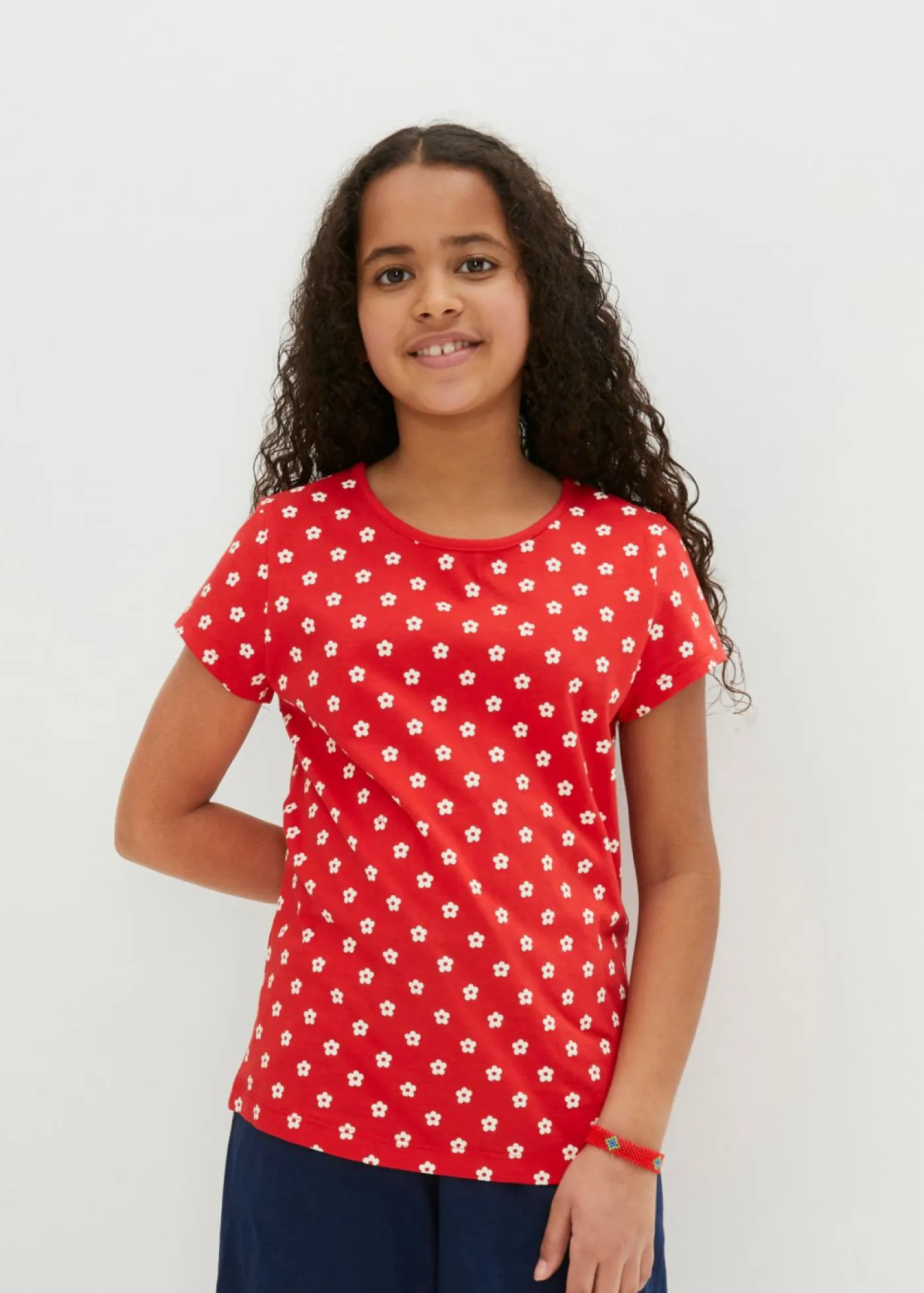 bonprix bonprix Ropa 2 A 9 Años·Camisetas|Ropa 2 A 9 Años·Multipack>Camiseta de algodón orgánico puro (2 unidades) fresa+blanco con flores