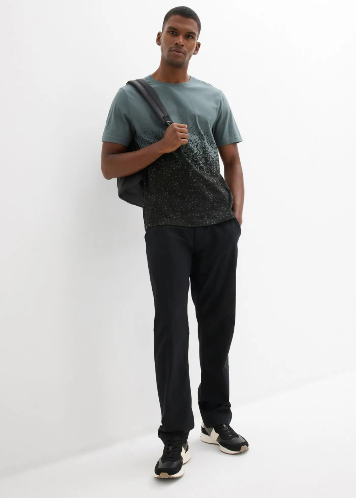 bonprix bonprix Camisetas Y Polos>Camiseta de algodón orgánico Verde eucalipto-negro