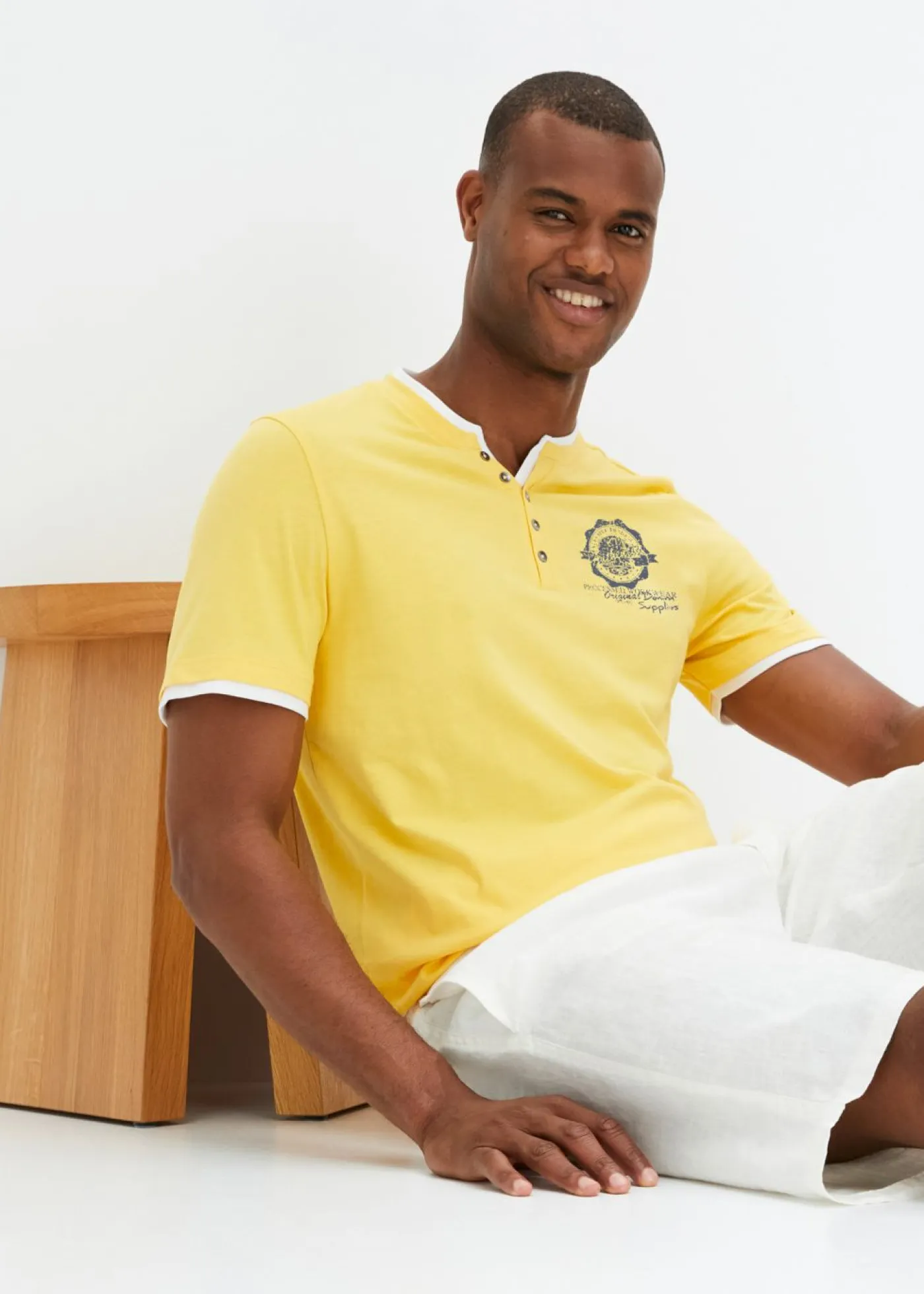 bonprix bonprix Camisetas Y Polos>Camiseta de algodón orgánico puro con cuello henley y manga corta (2 unidades) girasol+azul marino+blanco