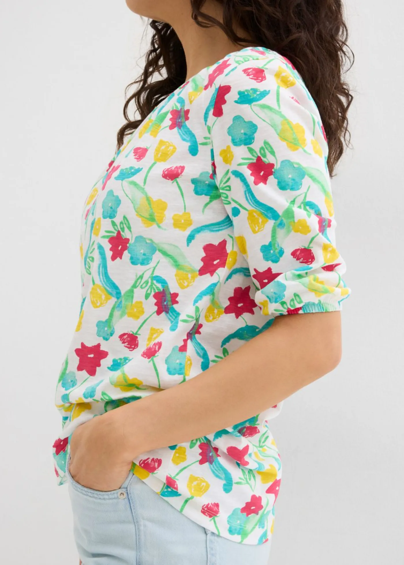 bonprix bonprix Camisetas>Camiseta de algodón orgánico blanco con flores