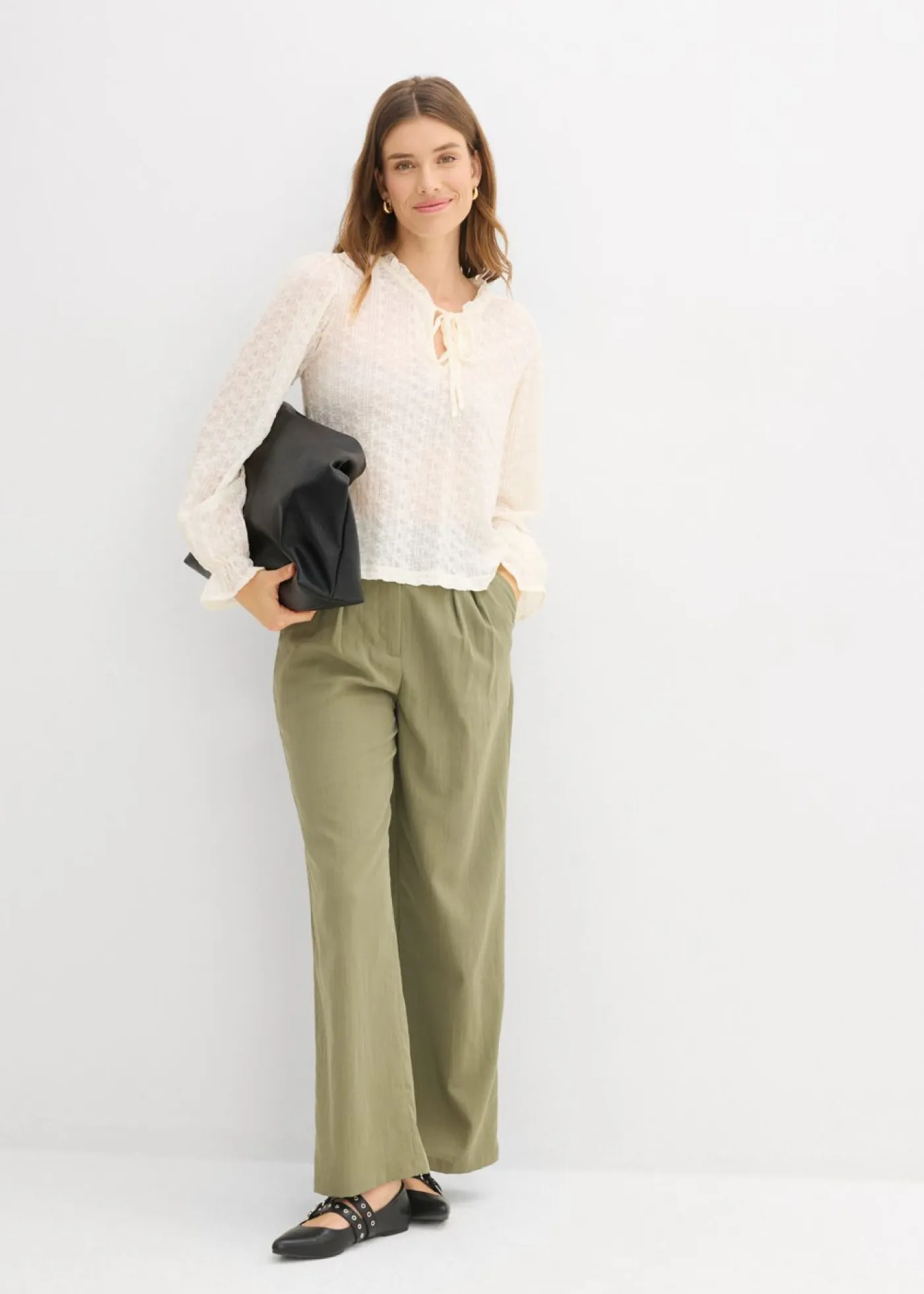 bonprix bonprix Camisetas|Novedades>Camiseta de encaje con mangas abullonadas Blanco lana