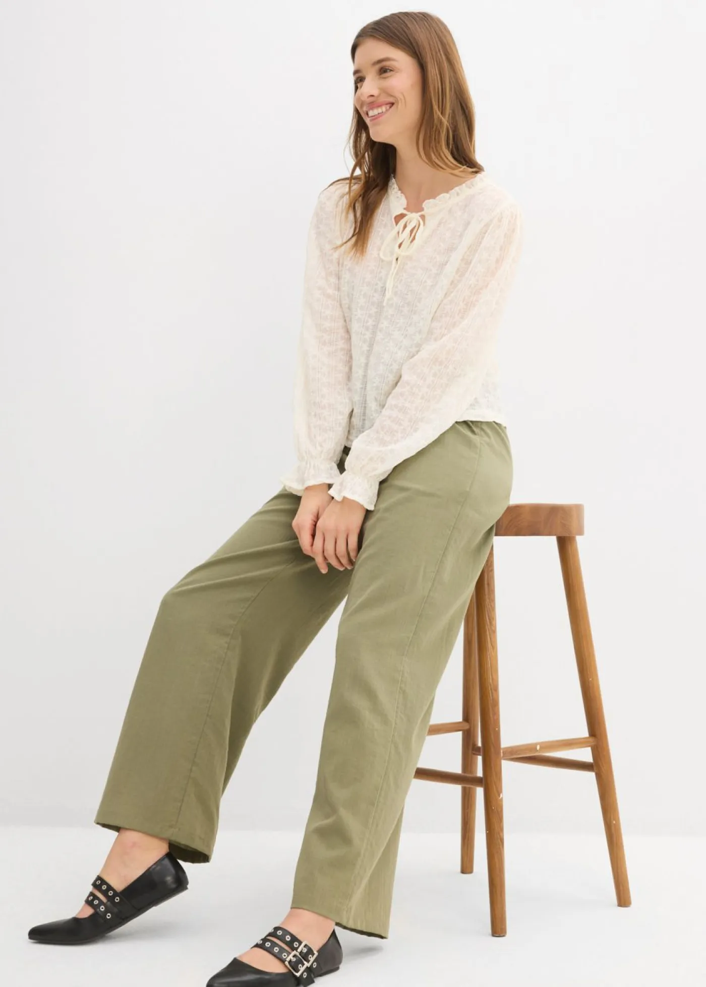 bonprix bonprix Camisetas|Novedades>Camiseta de encaje con mangas abullonadas Blanco lana