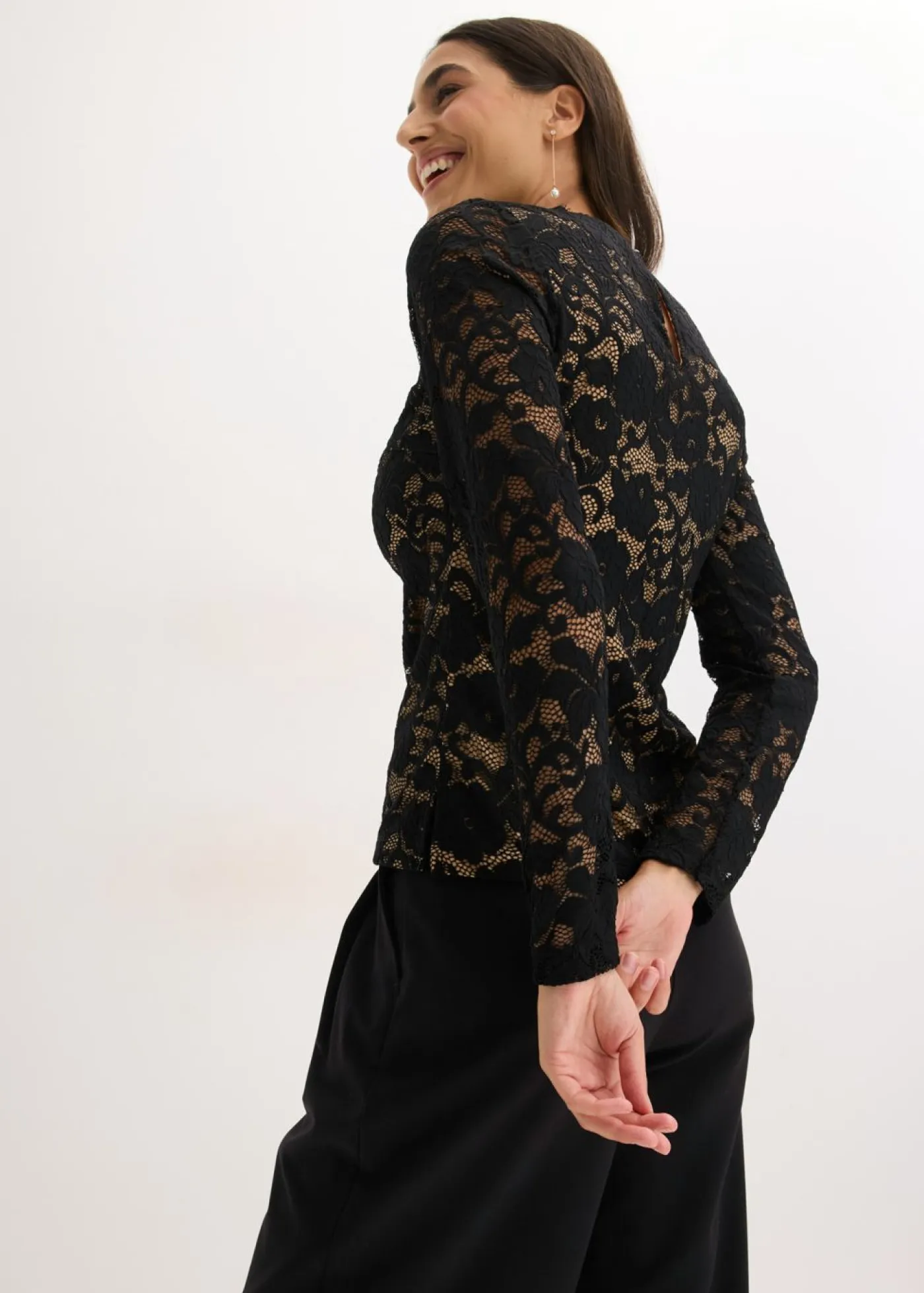 bonprix bonprix Camisetas|Novedades>Camiseta de encaje de manga larga Negro