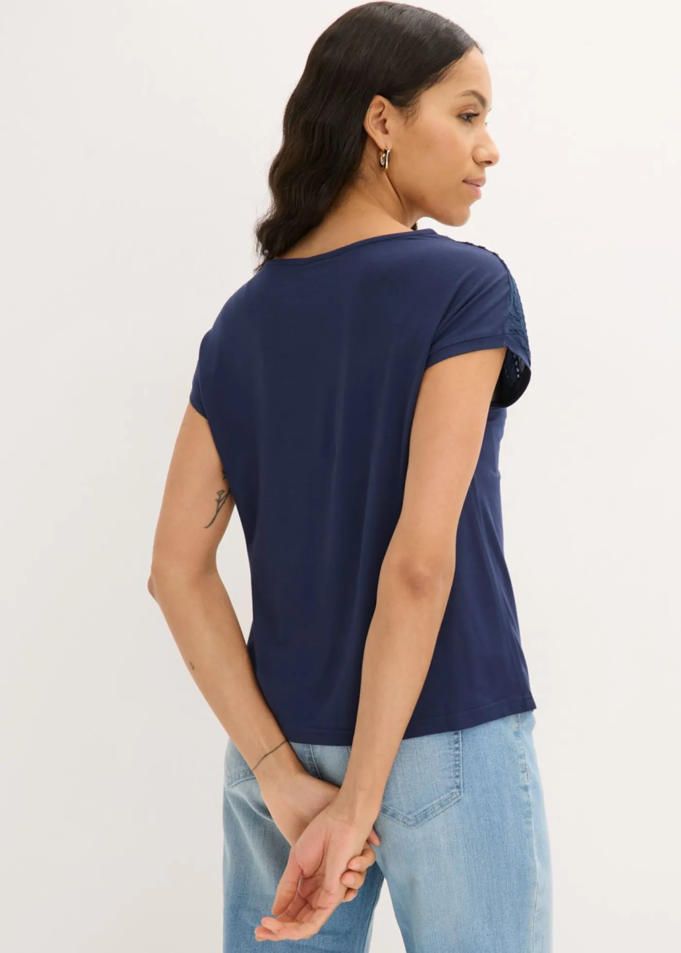 bonprix bonprix Camisetas|Novedades>Camiseta de encaje de viscosa suave Azul marino