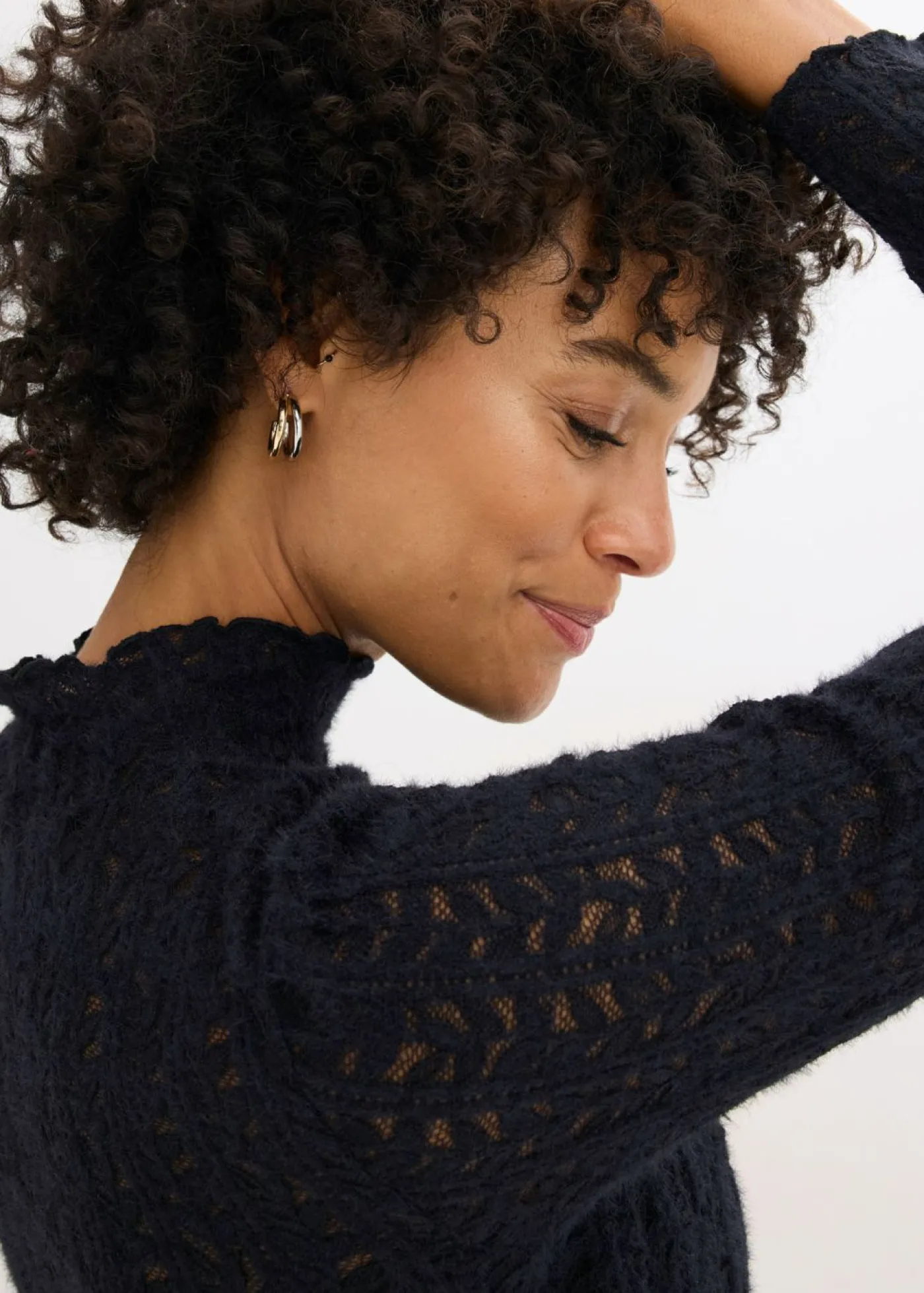 bonprix bonprix Camisetas>Camiseta de encaje y cuello vuelto Negro