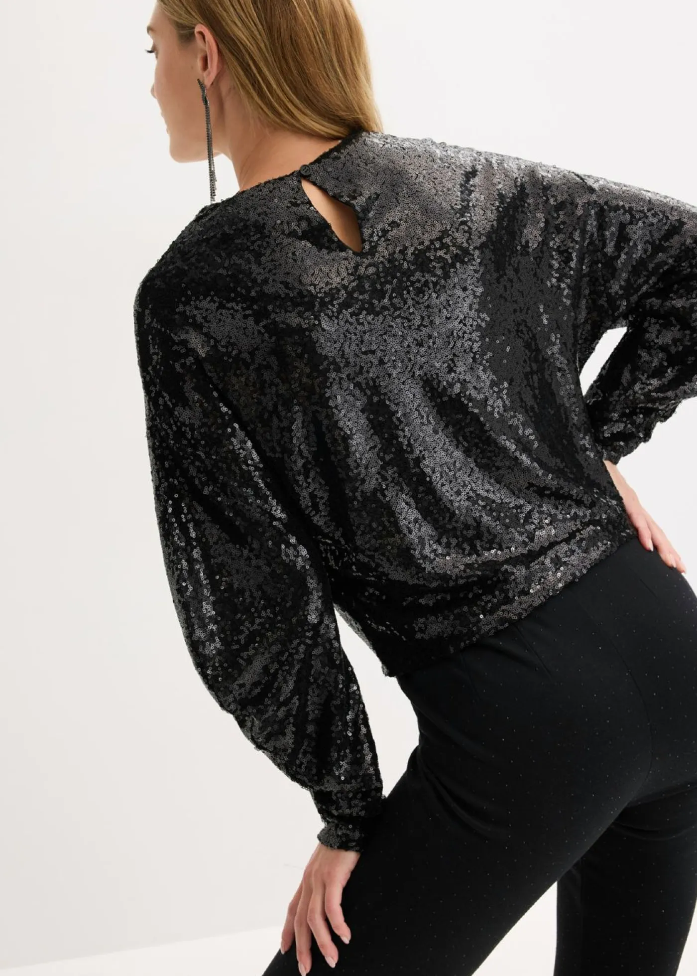 bonprix bonprix Camisetas>Camiseta de manga larga con lentejuelas Negro