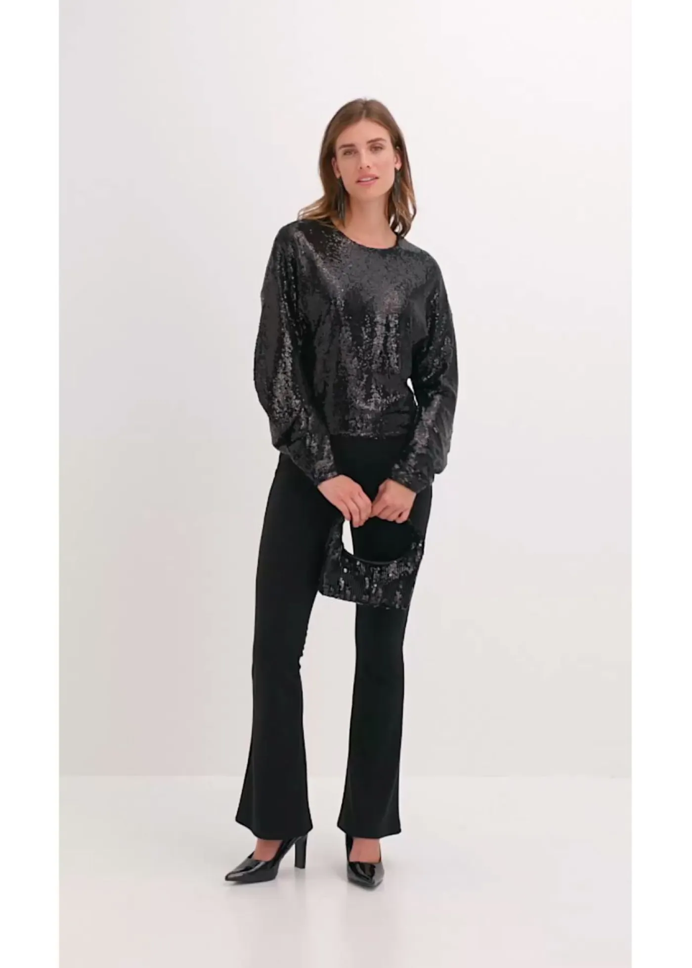 bonprix bonprix Camisetas>Camiseta de manga larga con lentejuelas Negro