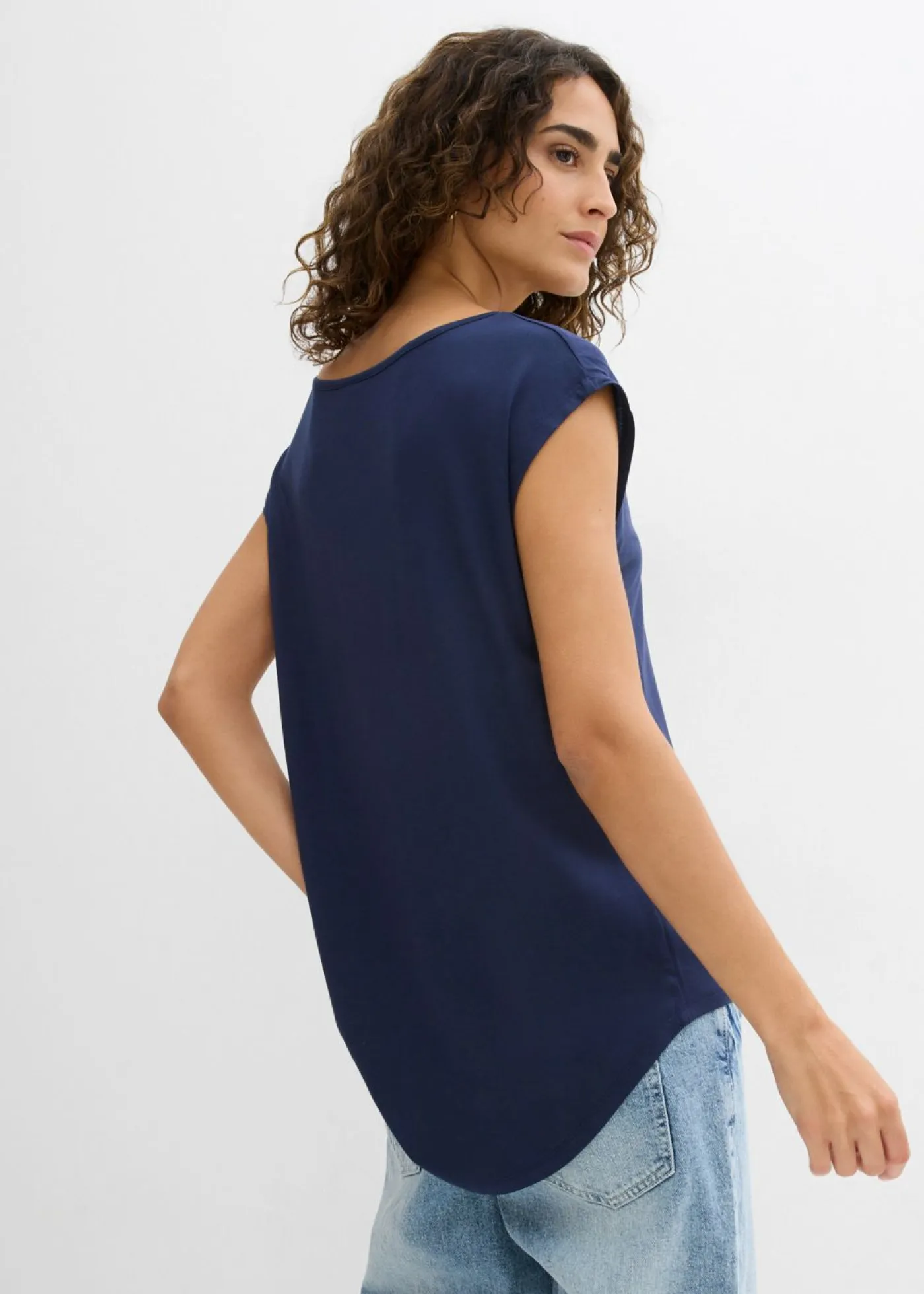 bonprix bonprix Camisetas>Camiseta de mezcla de viscosa fluida con dobladillo asimétrico Gris claro jaspeado-blanco