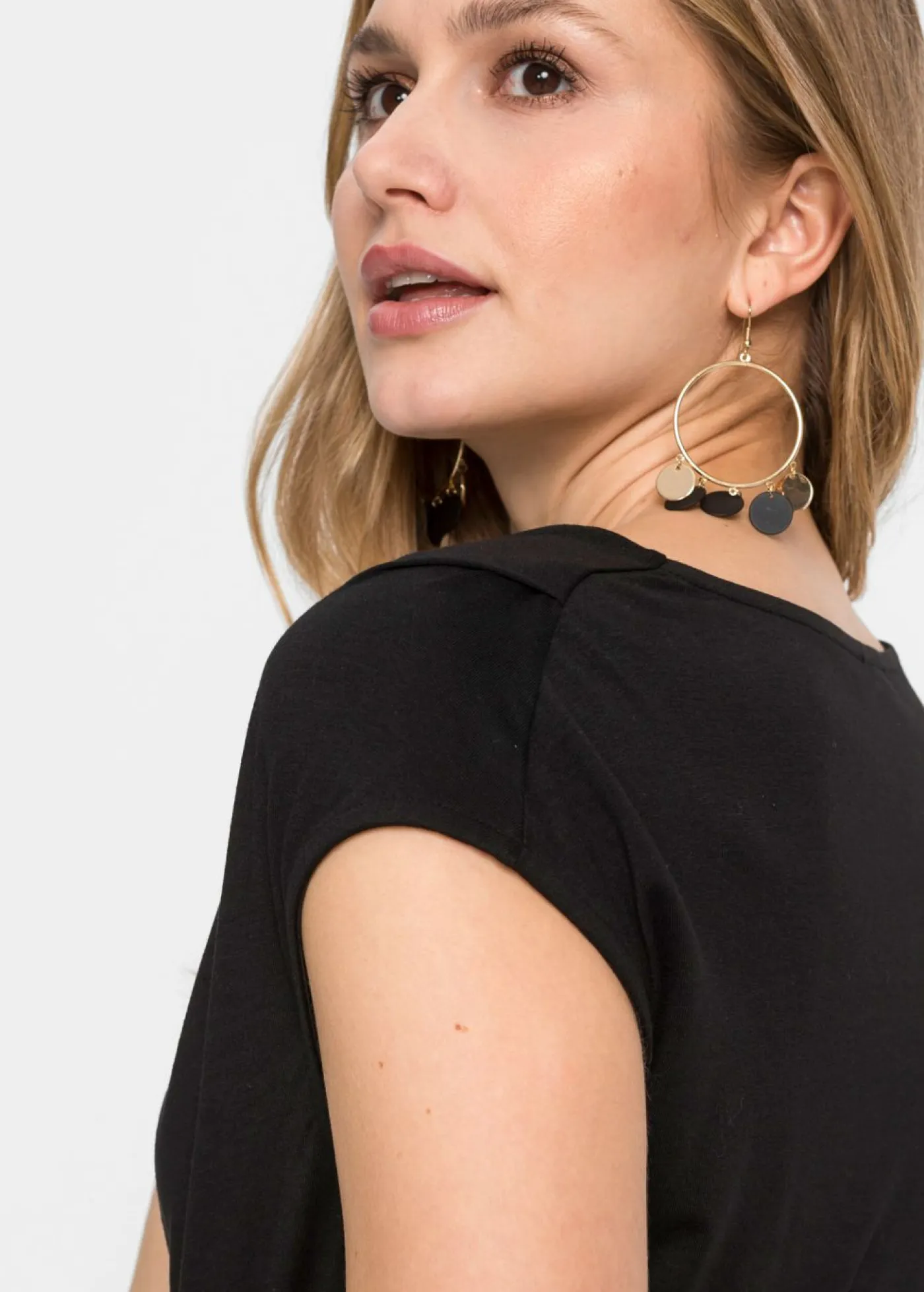 bonprix bonprix Camisetas>Camiseta de mezcla de viscosa con escote en cascada Negro