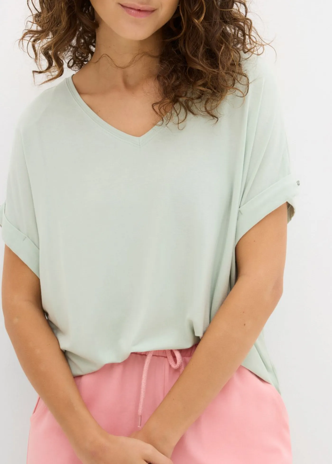 bonprix bonprix Camisetas>Camiseta de mezcla de viscosa fluida Verde pastel