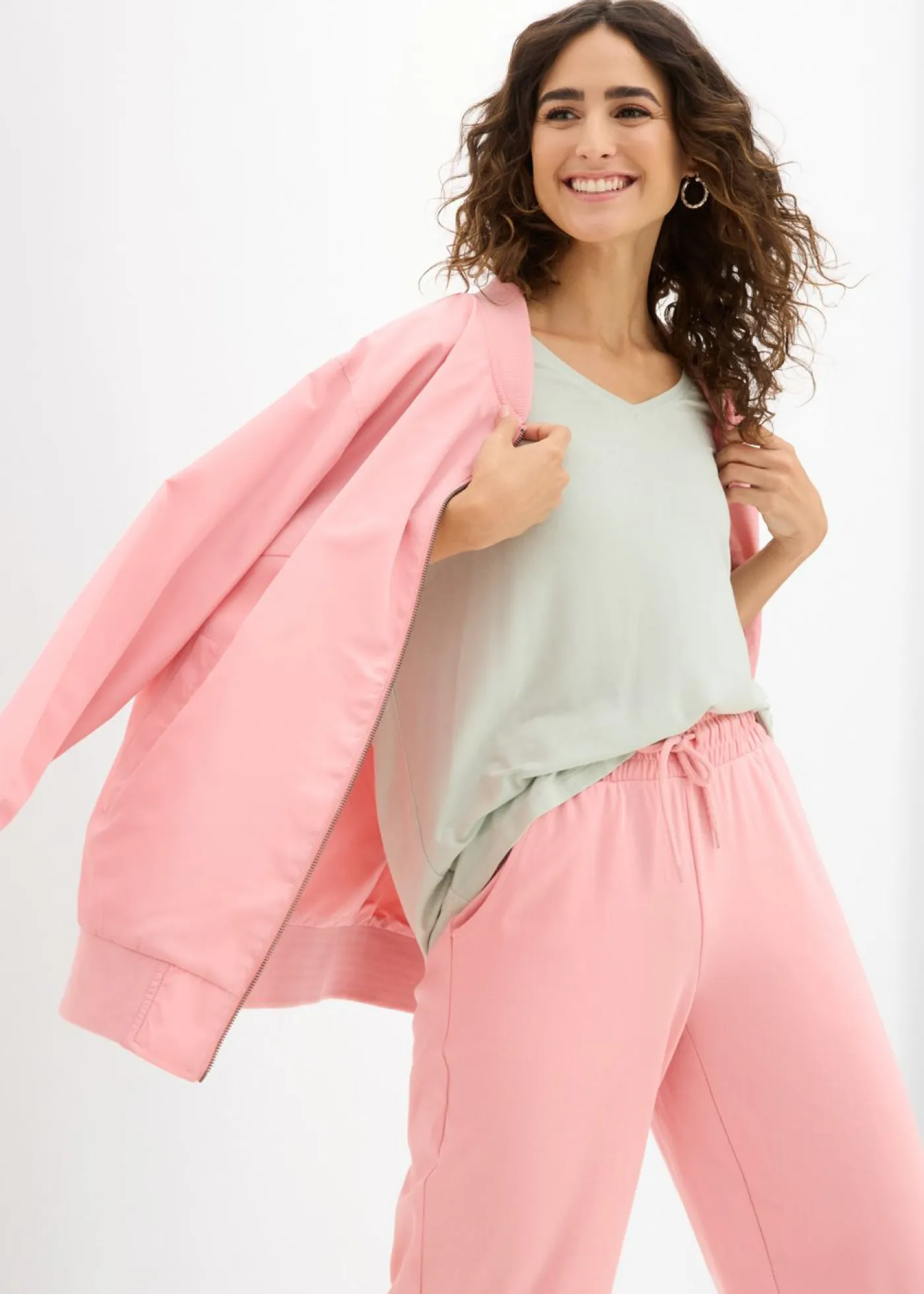 bonprix bonprix Camisetas>Camiseta de mezcla de viscosa fluida Verde pastel