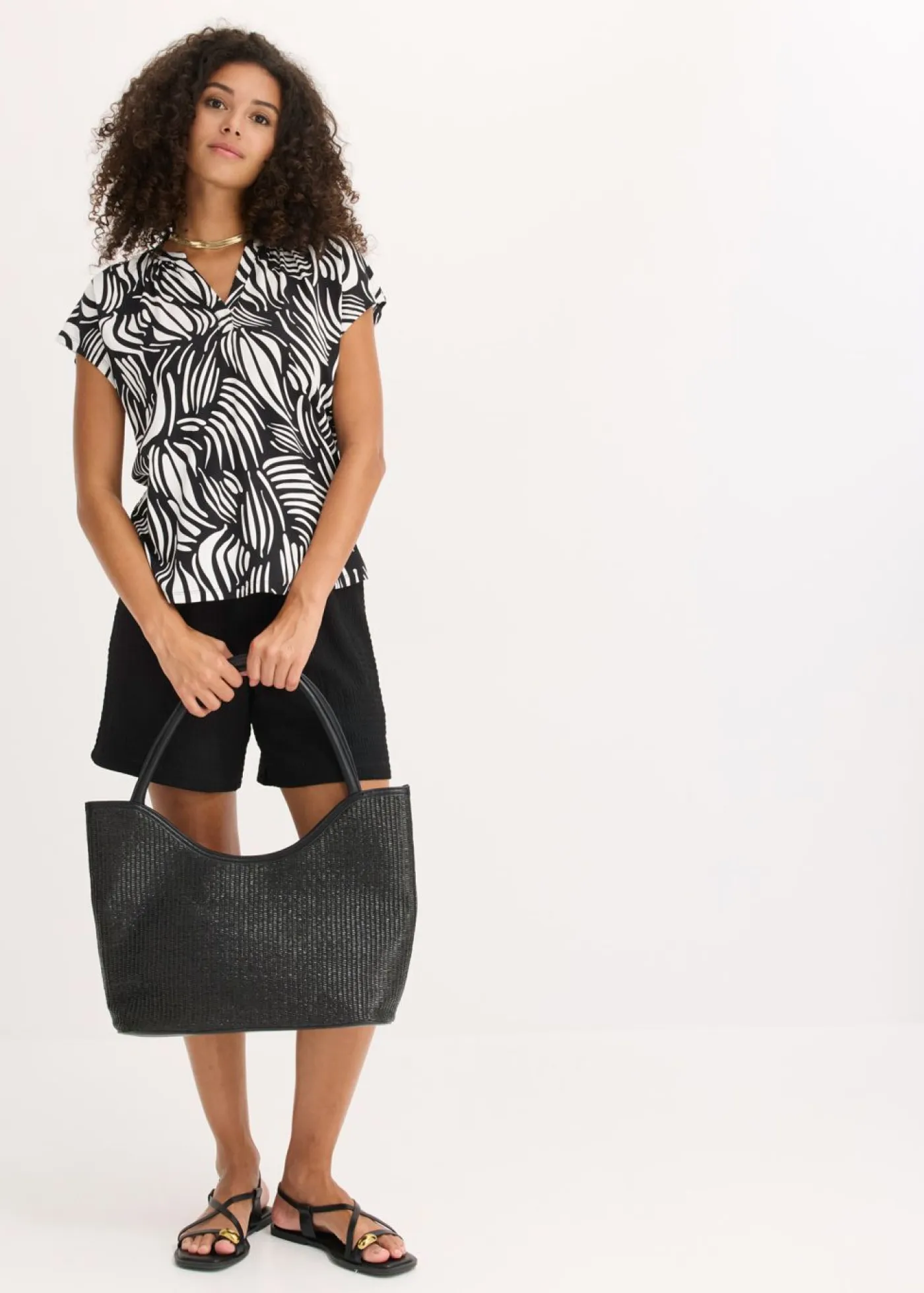 bonprix bonprix Camisetas>Camiseta de mezcla de viscosa suave con cuello henley Negro-blanco lana