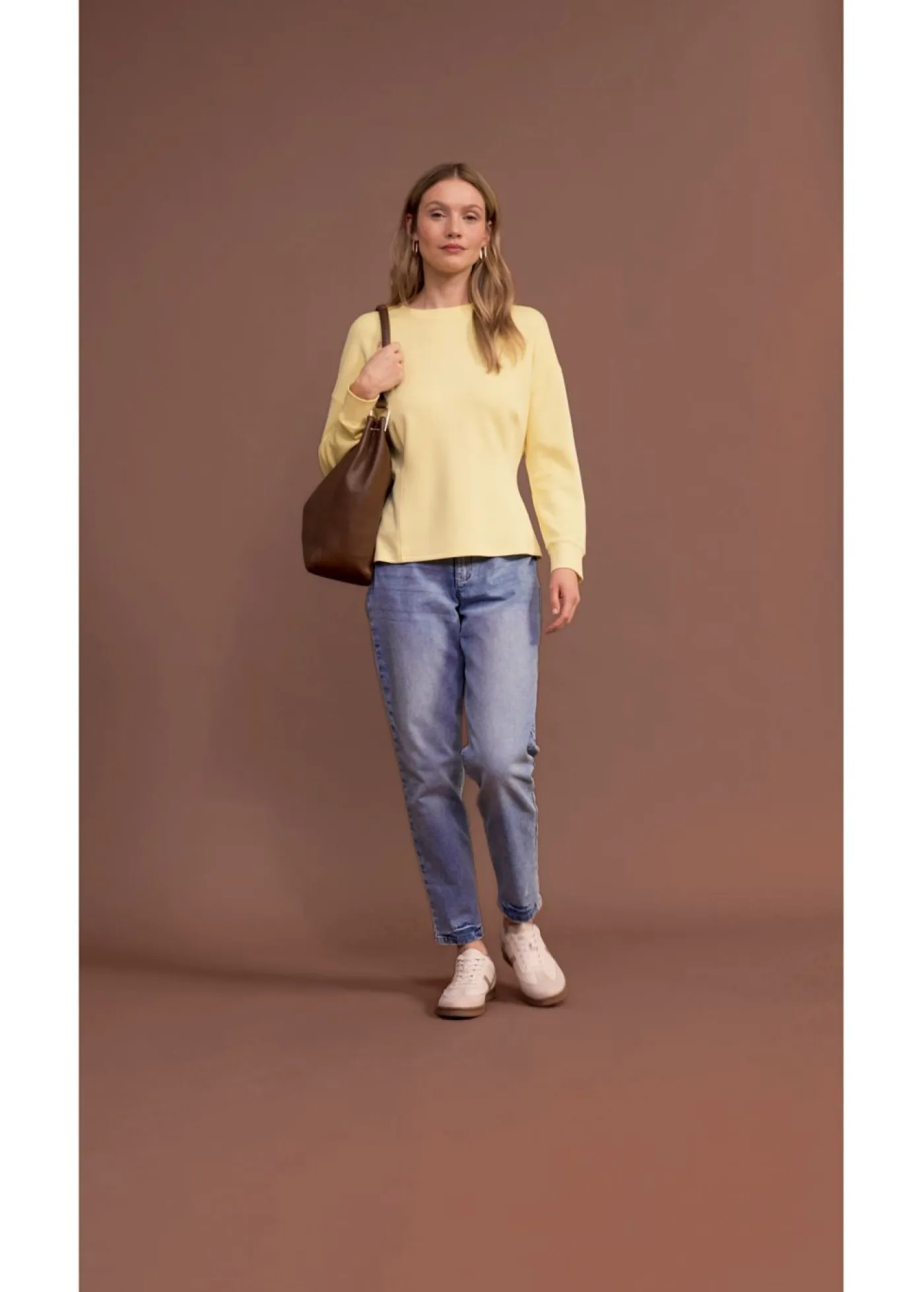 bonprix bonprix Ropa Cómoda|Novedades>Camiseta de neopreno entallada Amarillo claro