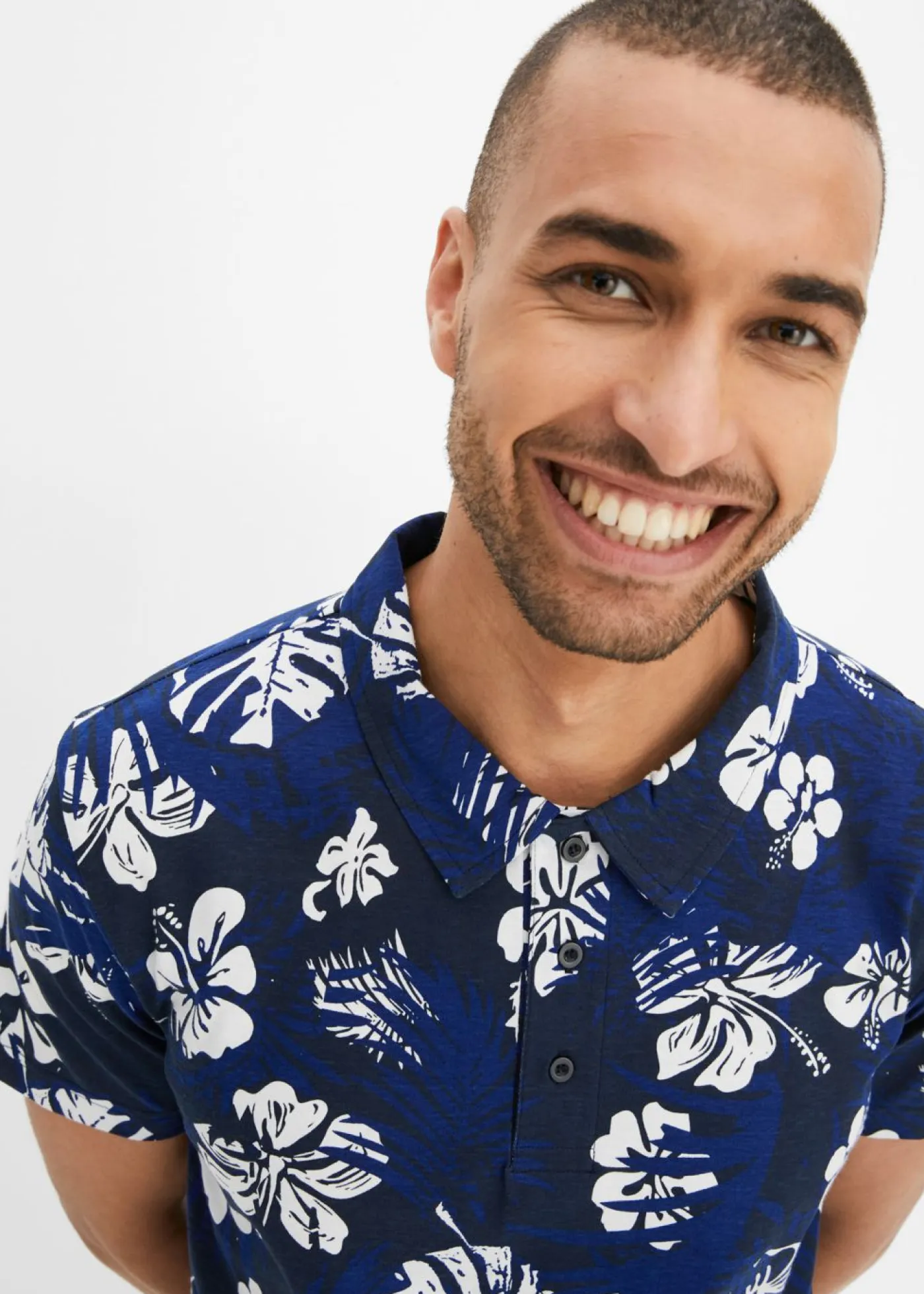 bonprix bonprix Camisetas Y Polos>Camiseta de tipo polo azul marino con flores