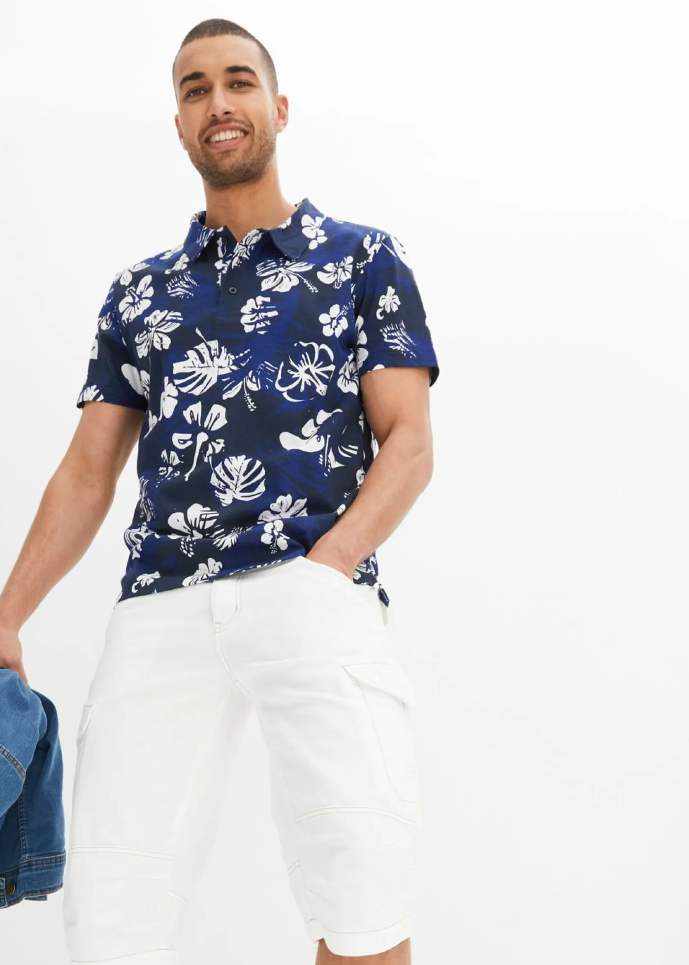 bonprix bonprix Camisetas Y Polos>Camiseta de tipo polo azul marino con flores