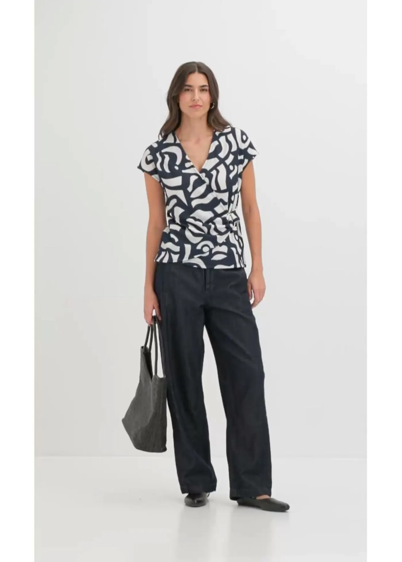 bonprix bonprix Camisetas|Novedades>Camiseta estampada Azul marino-blanco