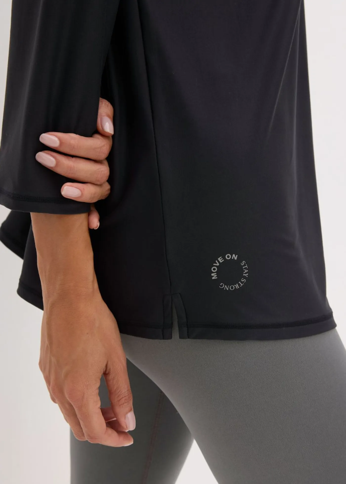 bonprix bonprix Ropa Deportiva|Camisetas>Camiseta funcional suave con mangas 3/4 y material de secado rápido Negro