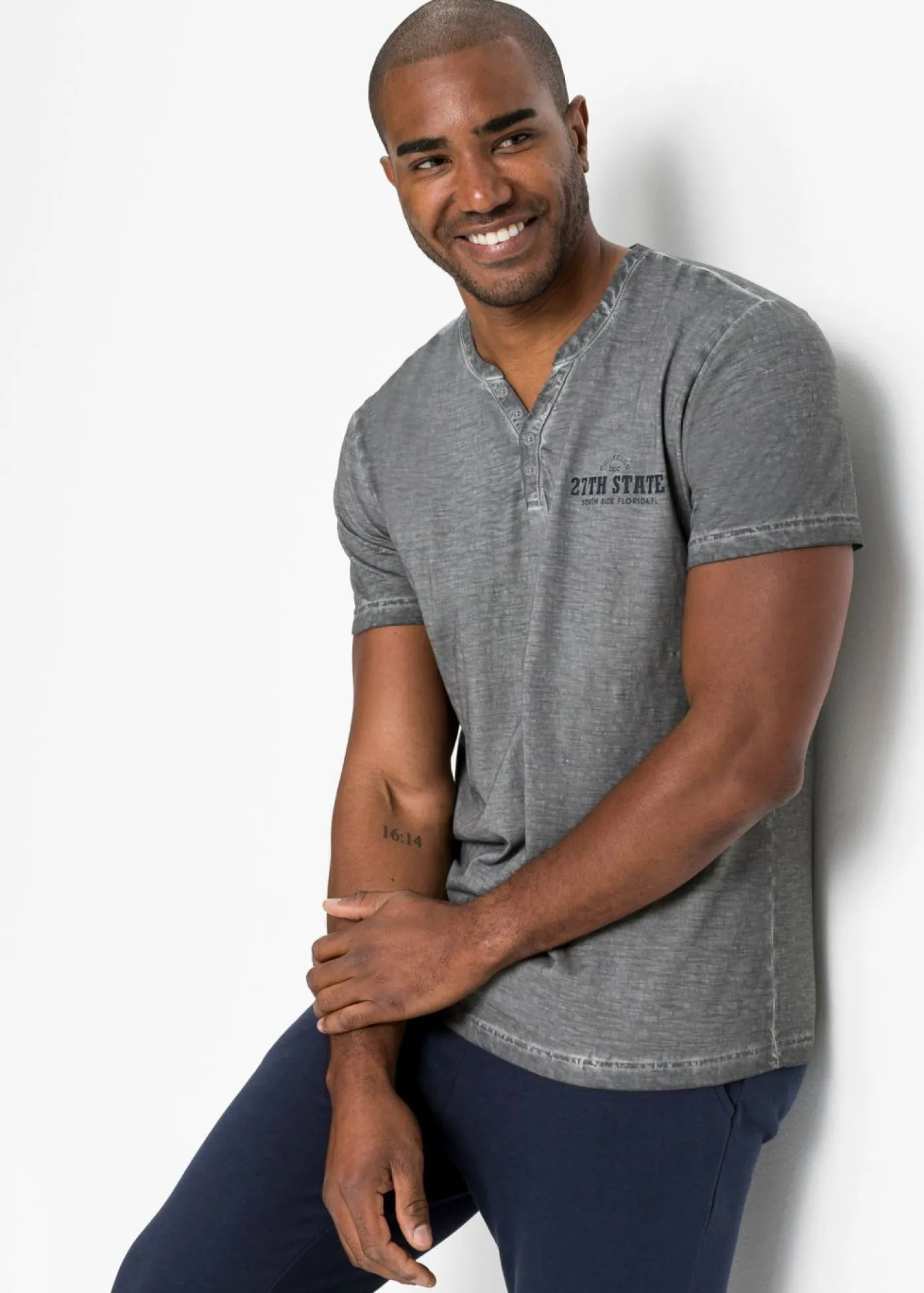 bonprix bonprix Camisetas Y Polos>Camiseta henley de algodón orgánico puro con manga corta y aspecto lavado carbón