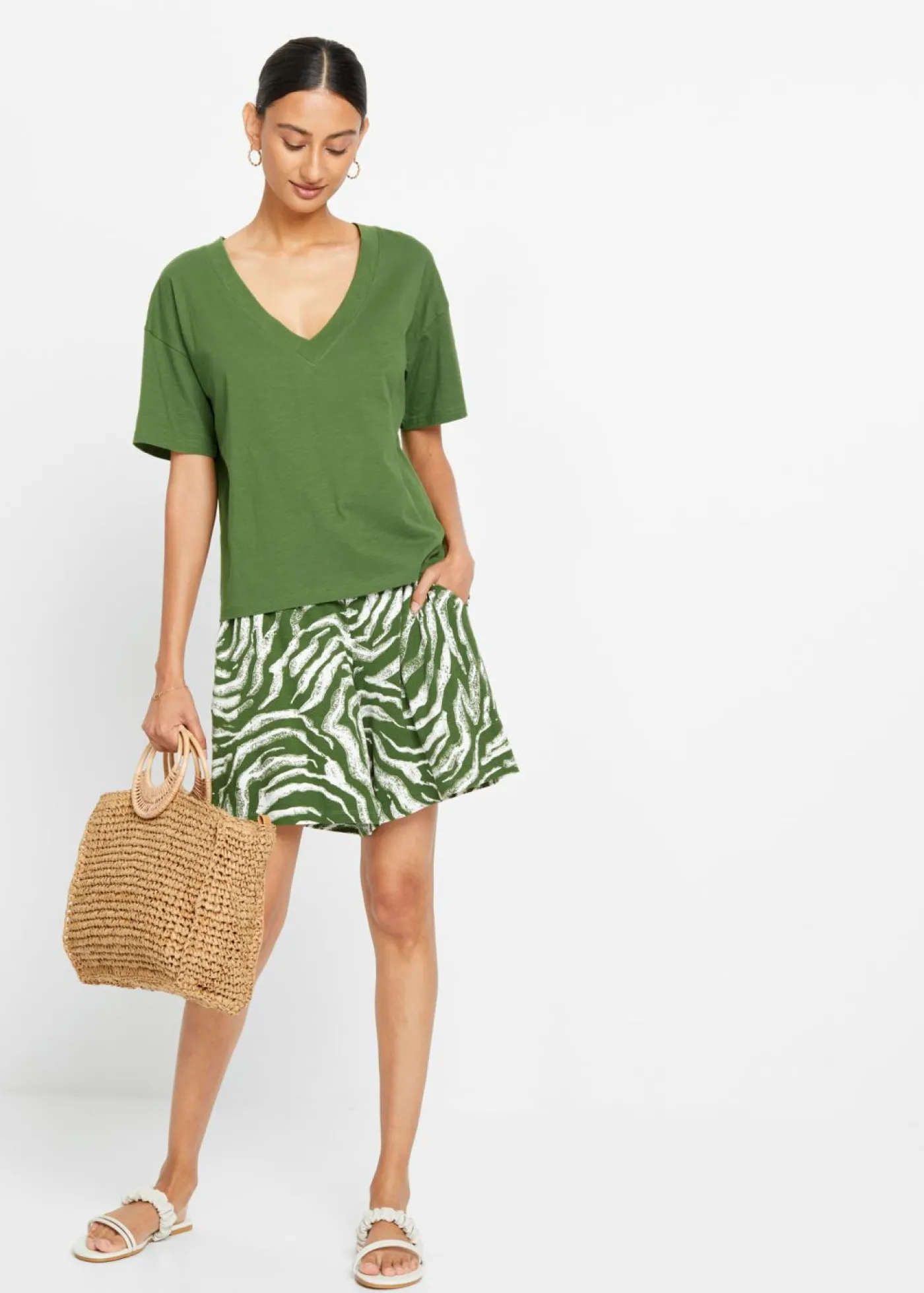 bonprix bonprix Camisetas>Camiseta holgada de algodón orgánico puro verde cactus