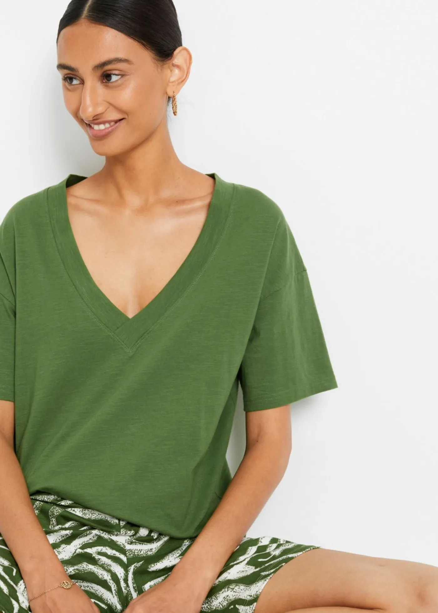 bonprix bonprix Camisetas>Camiseta holgada de algodón orgánico puro verde cactus